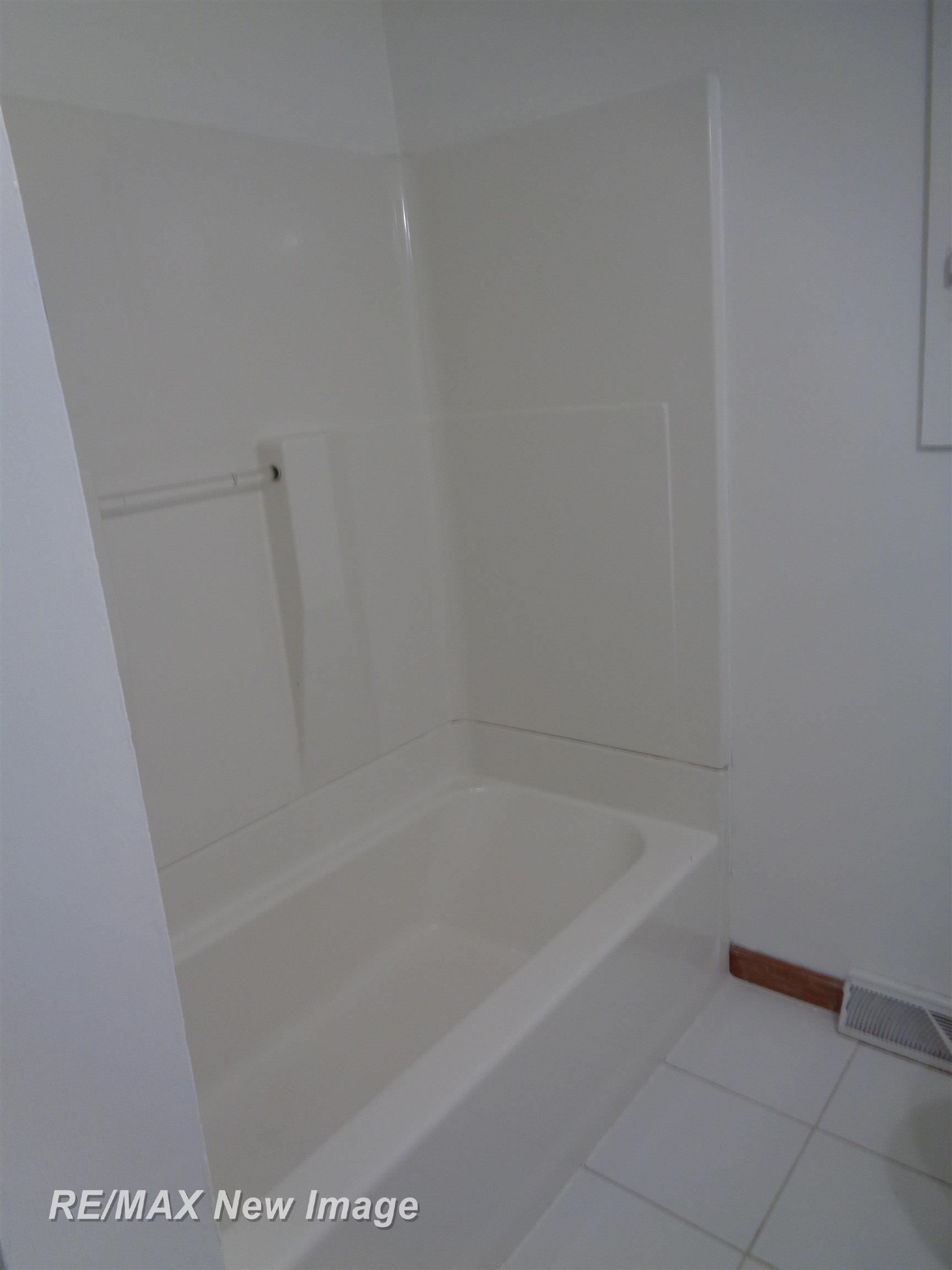 property viewer photo 13