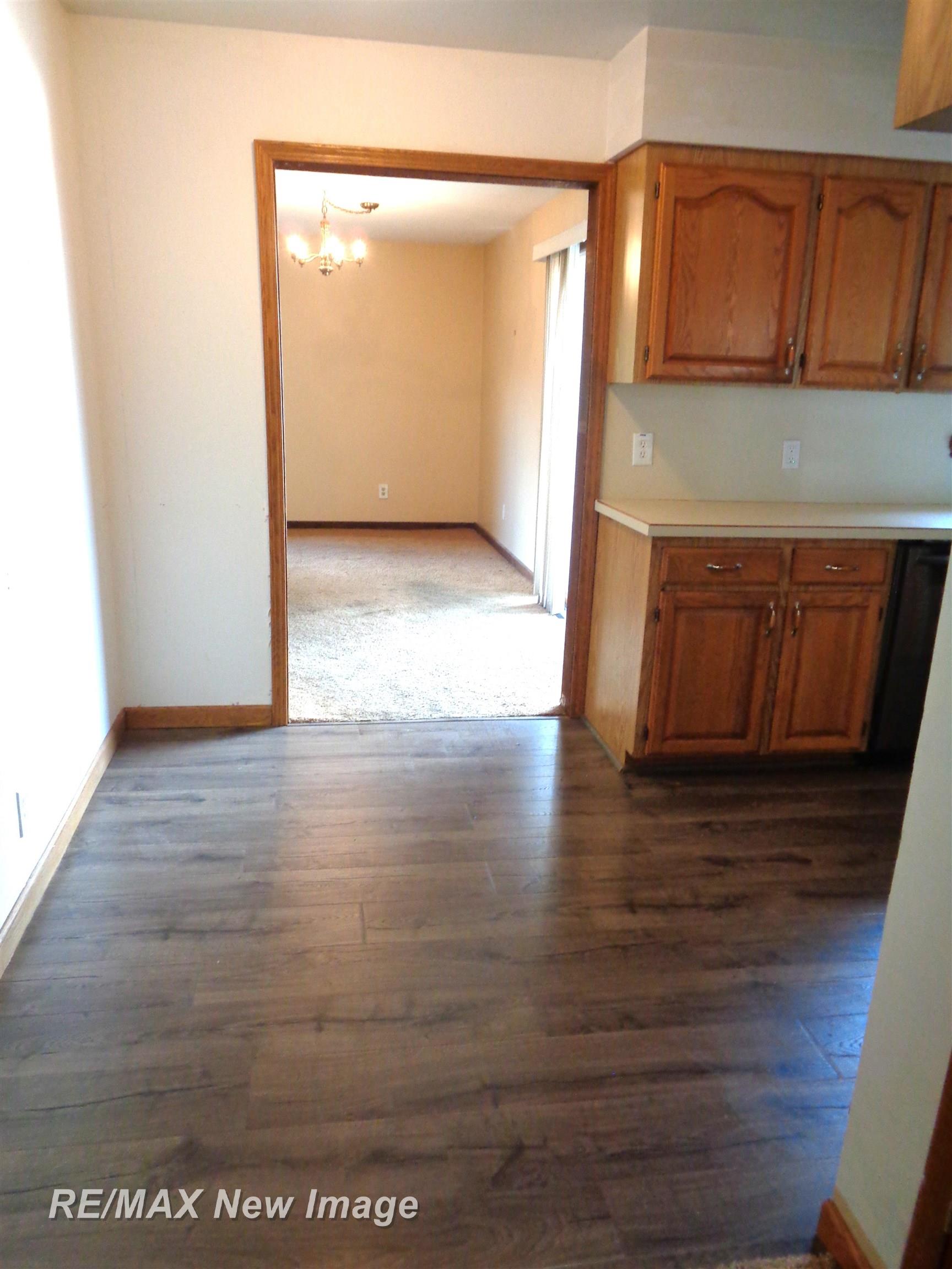 property viewer photo 7