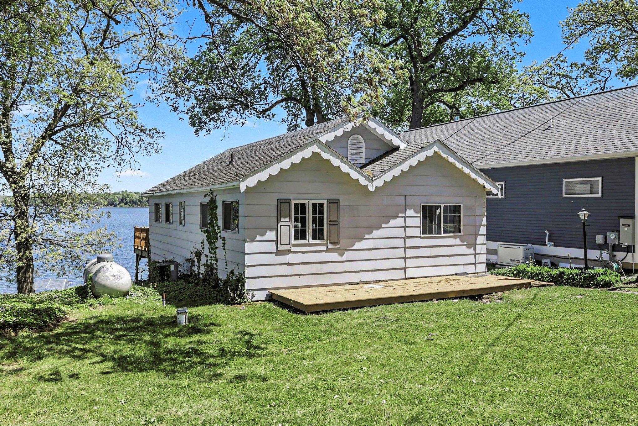 main property photo 0