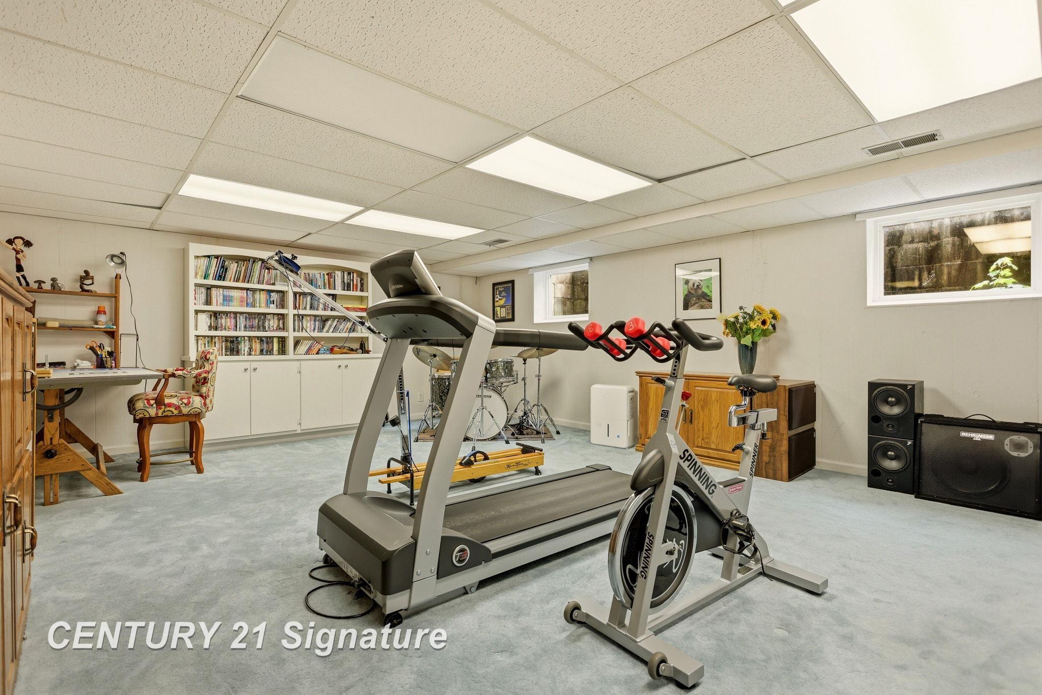 main property photo 50