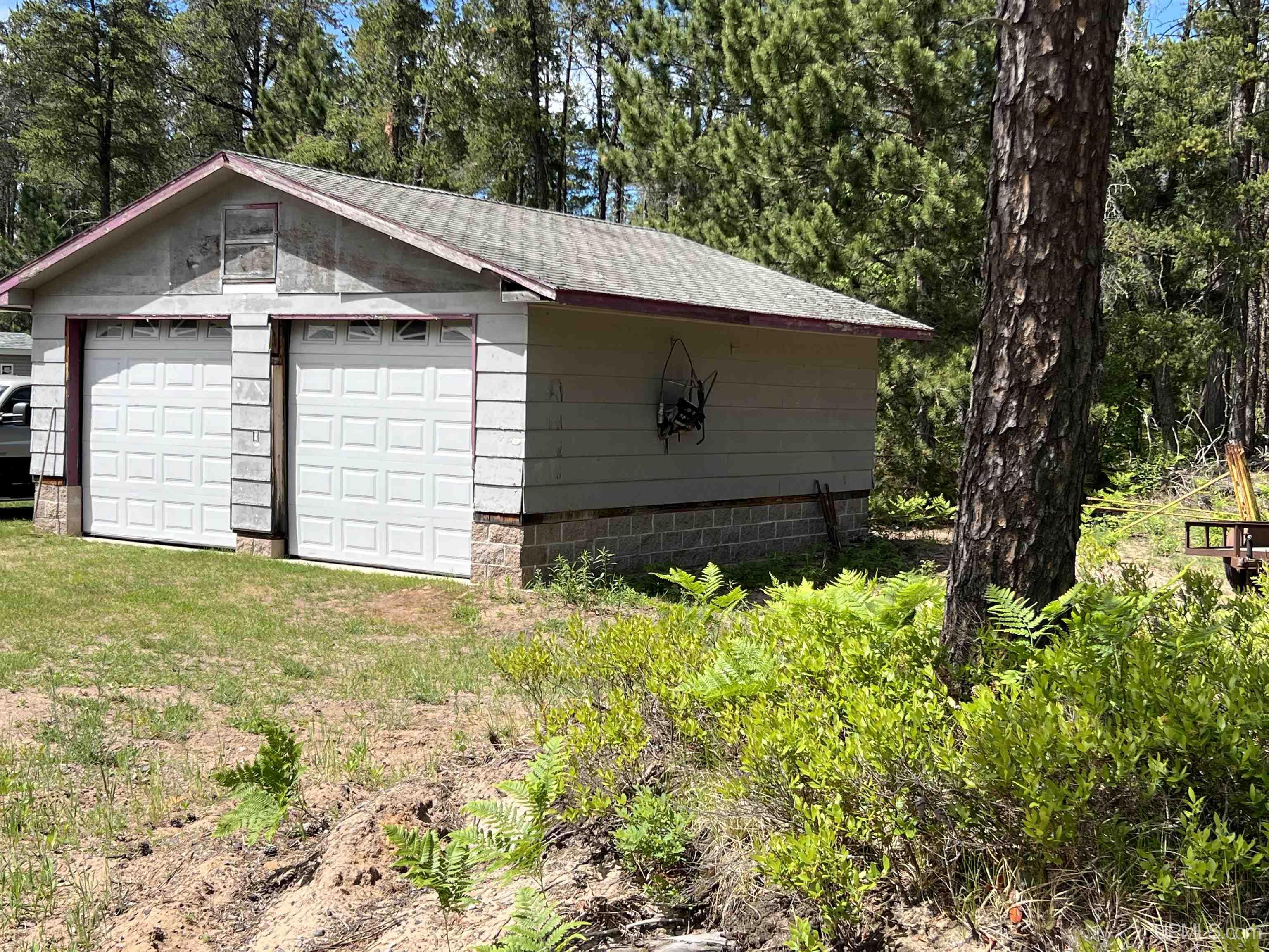 main property photo 76