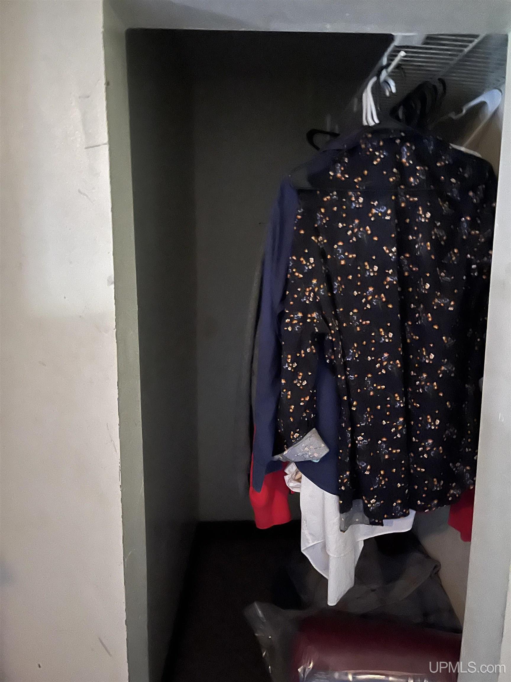 property viewer photo 23