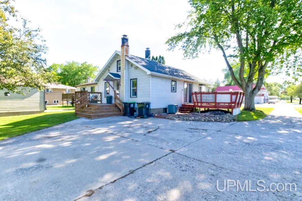 main property photo 49