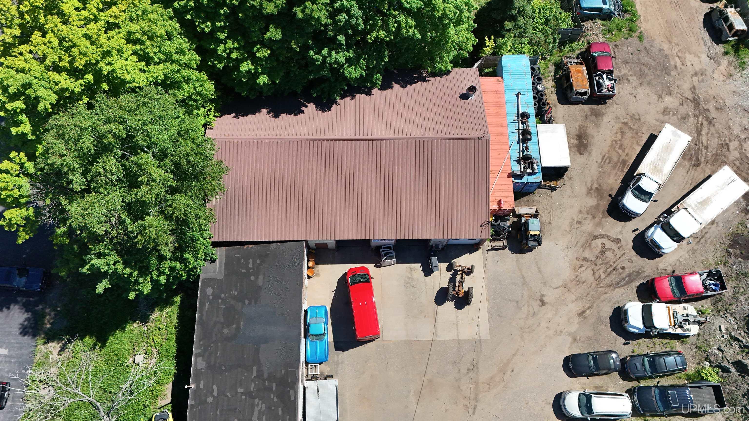 main property photo 8