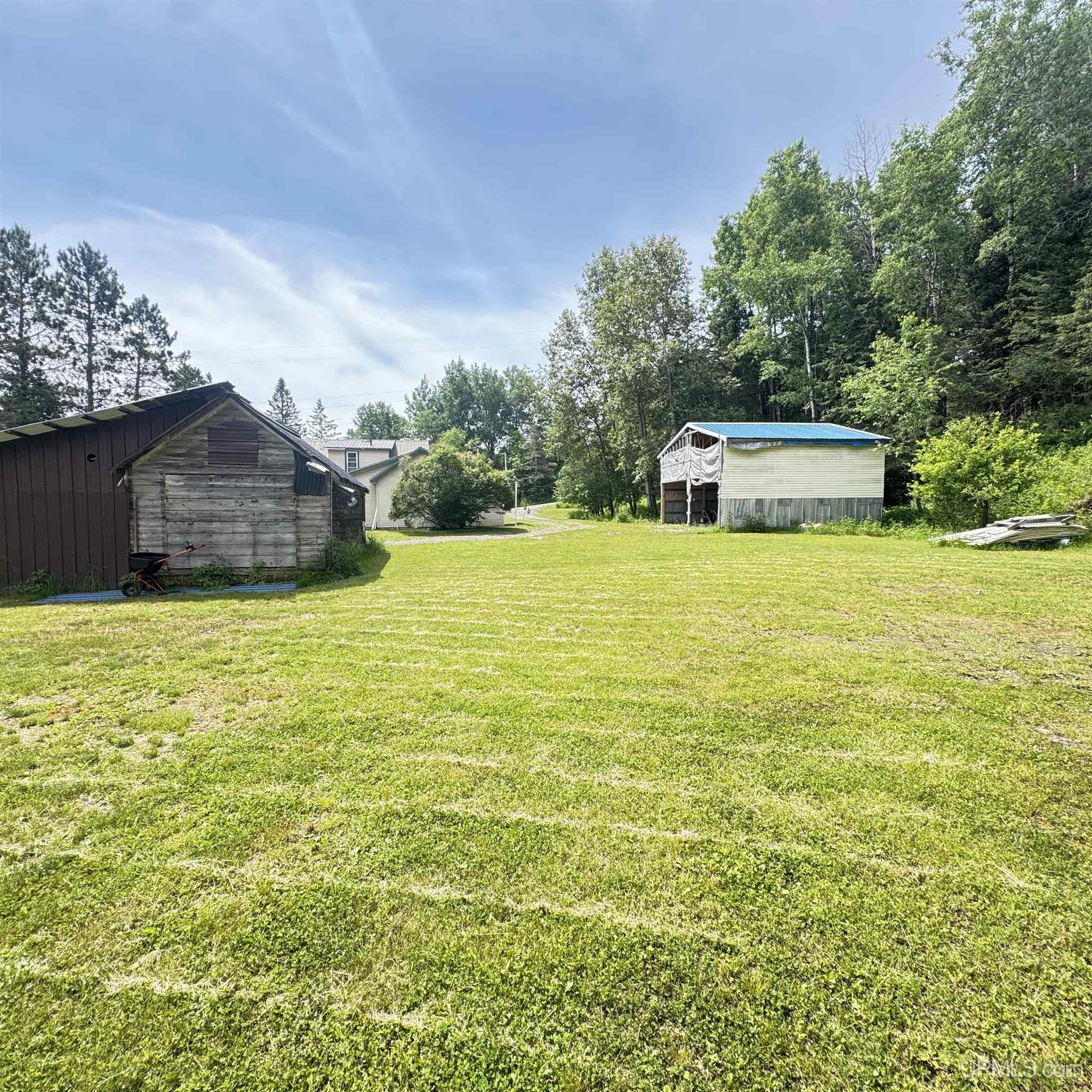 main property photo 43