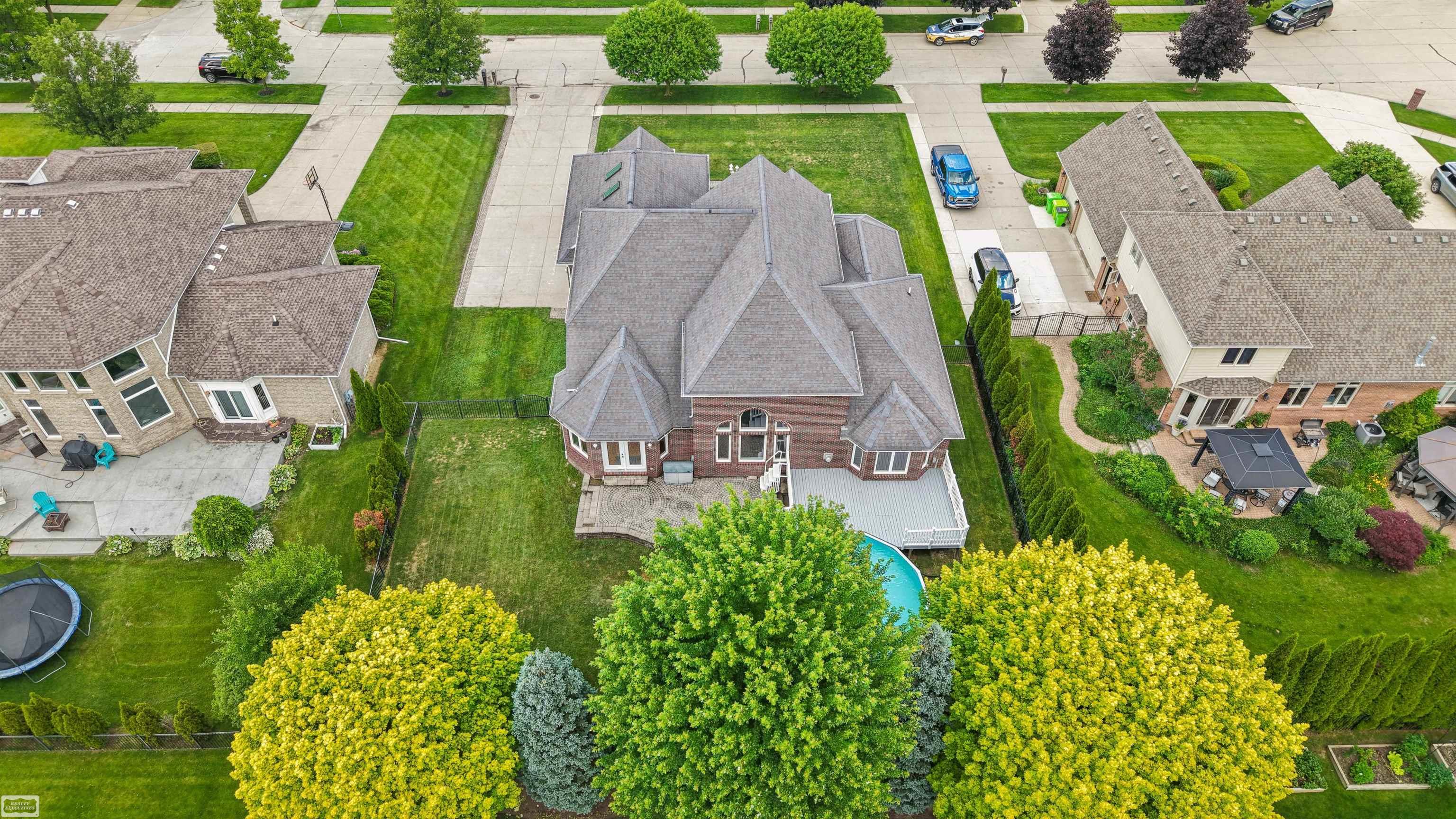 main property photo 57