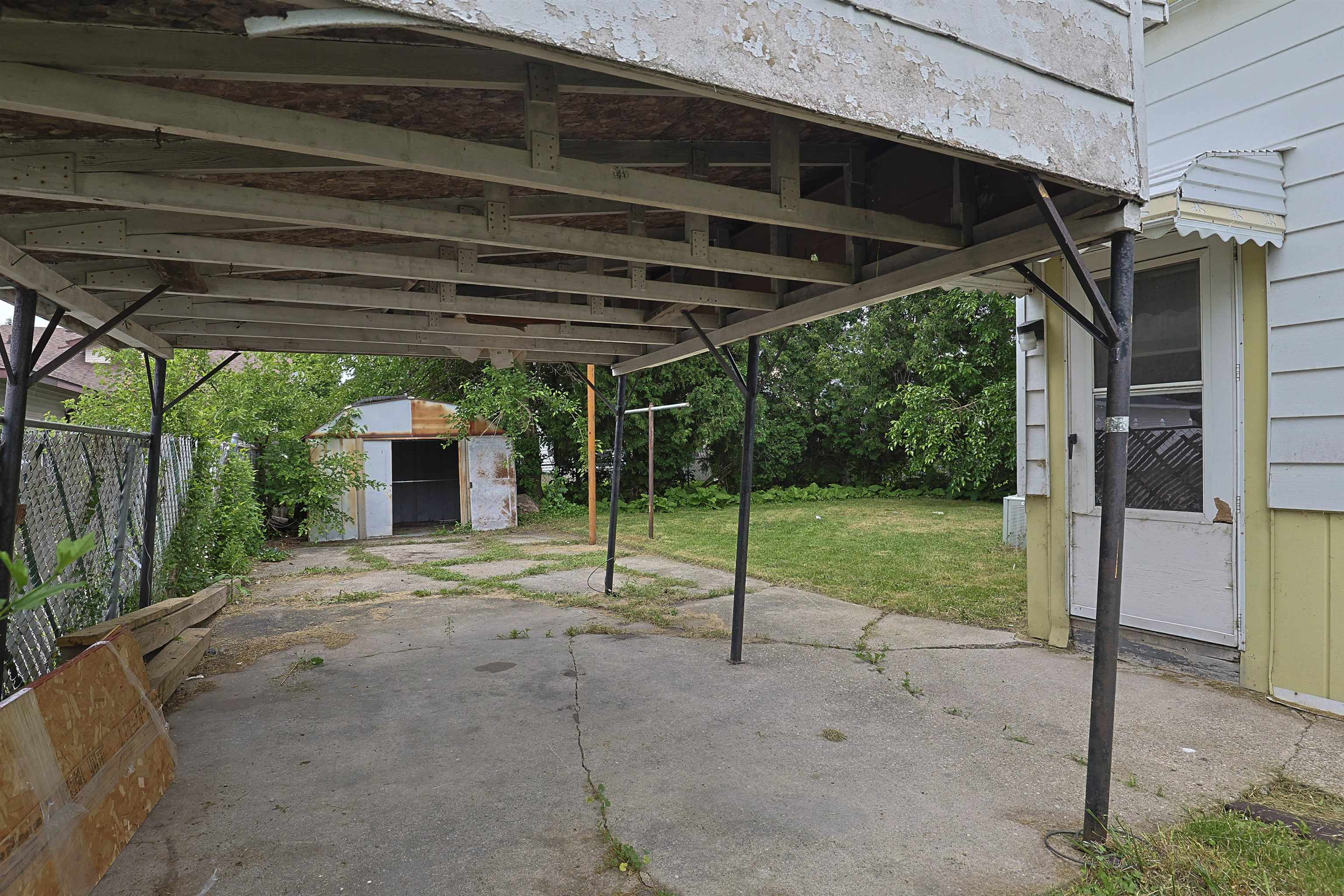 main property photo 5