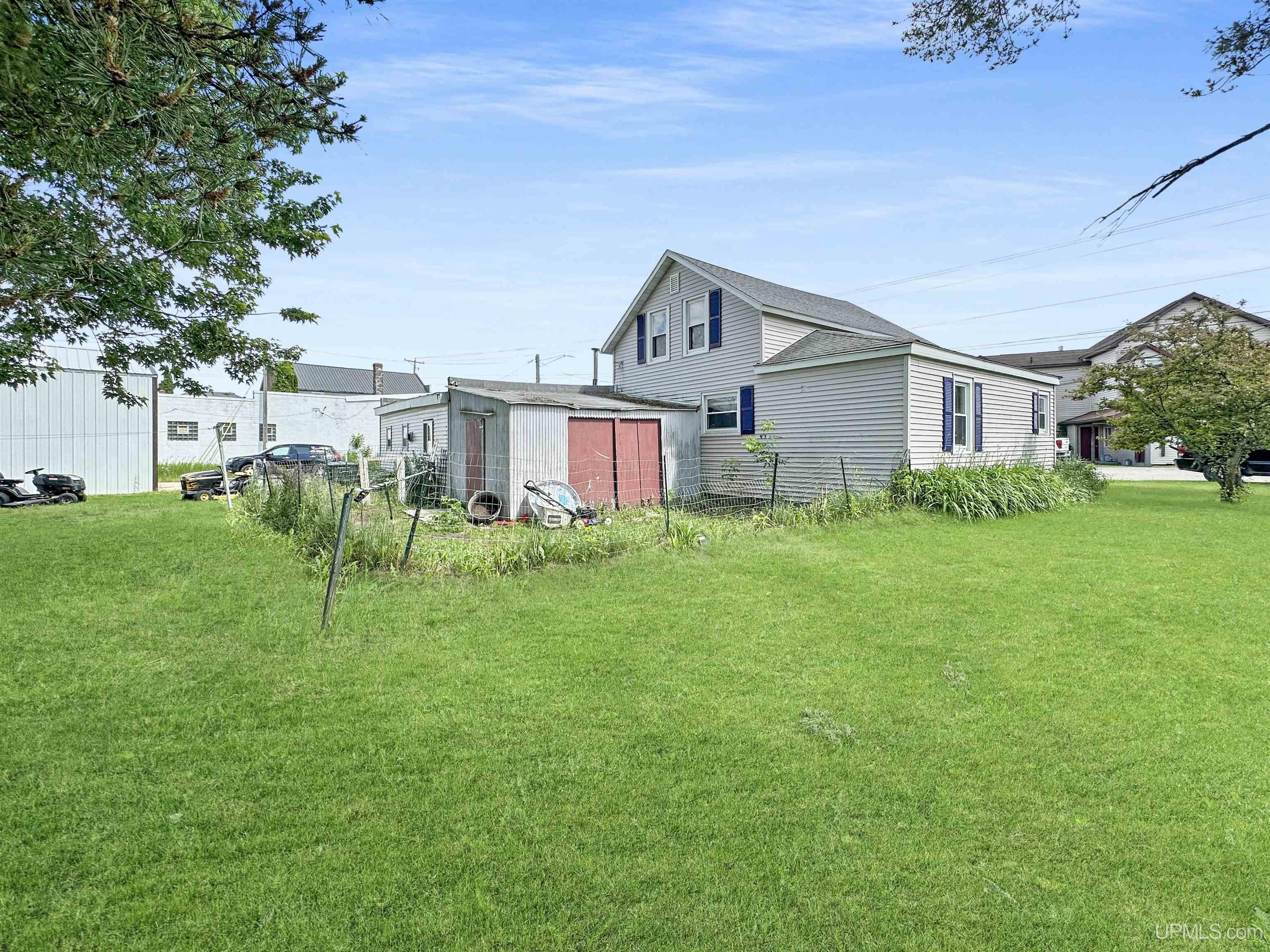 main property photo 15