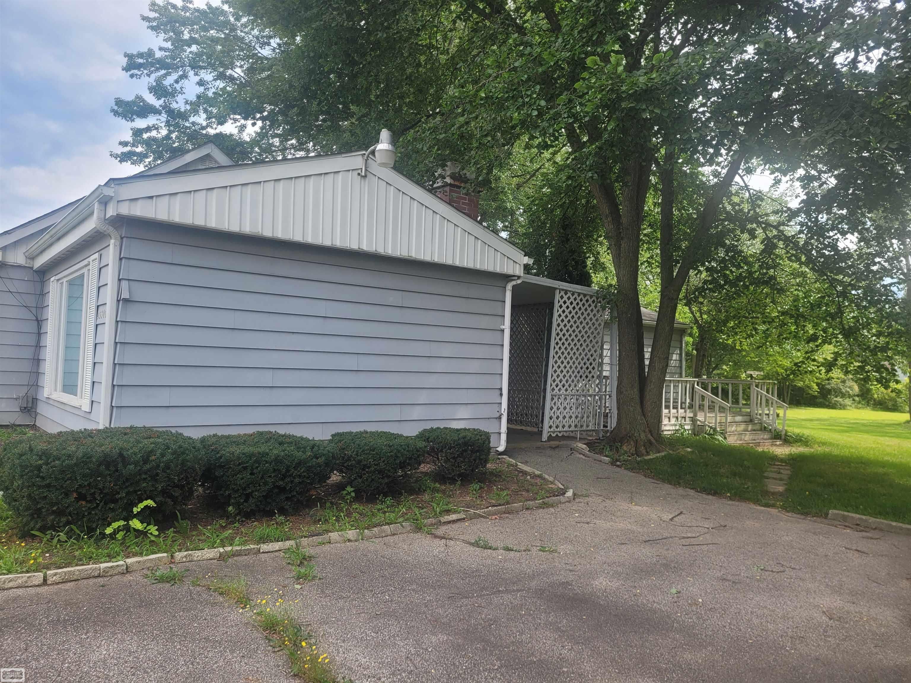 main property photo 3