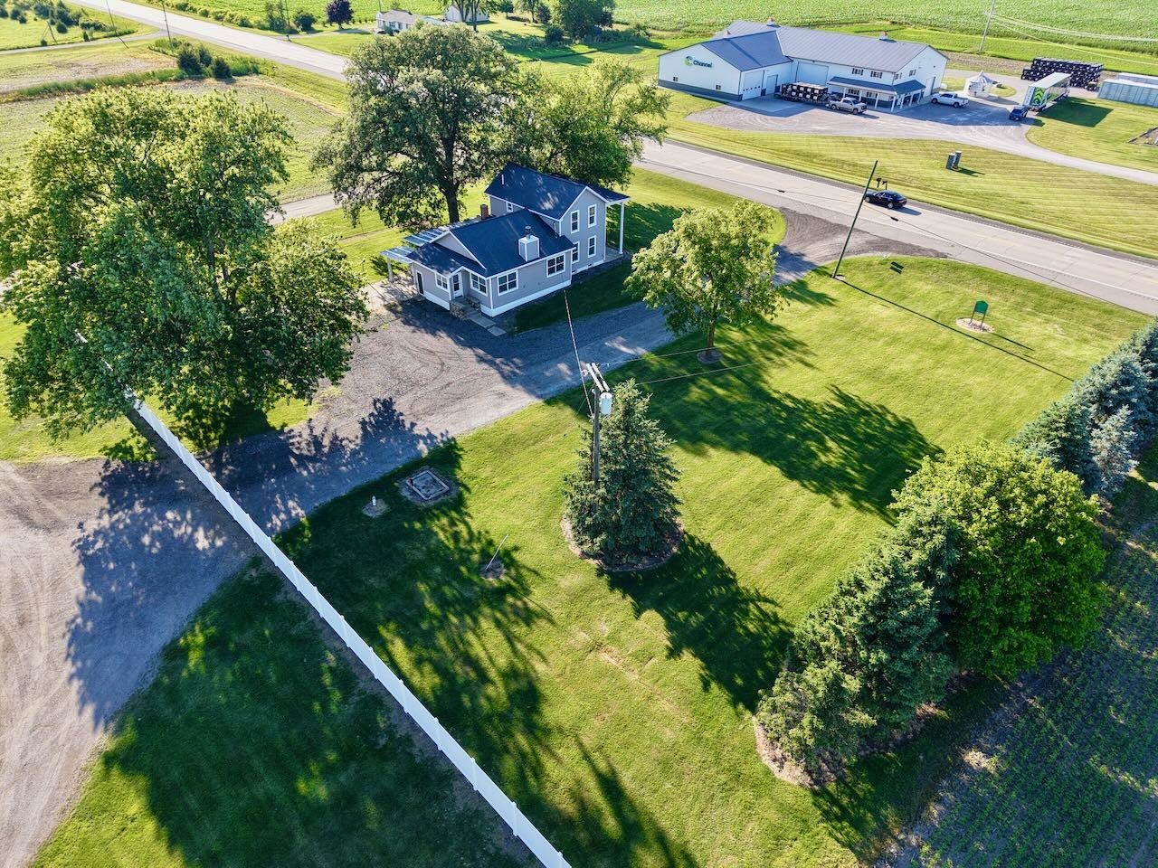 main property photo 7