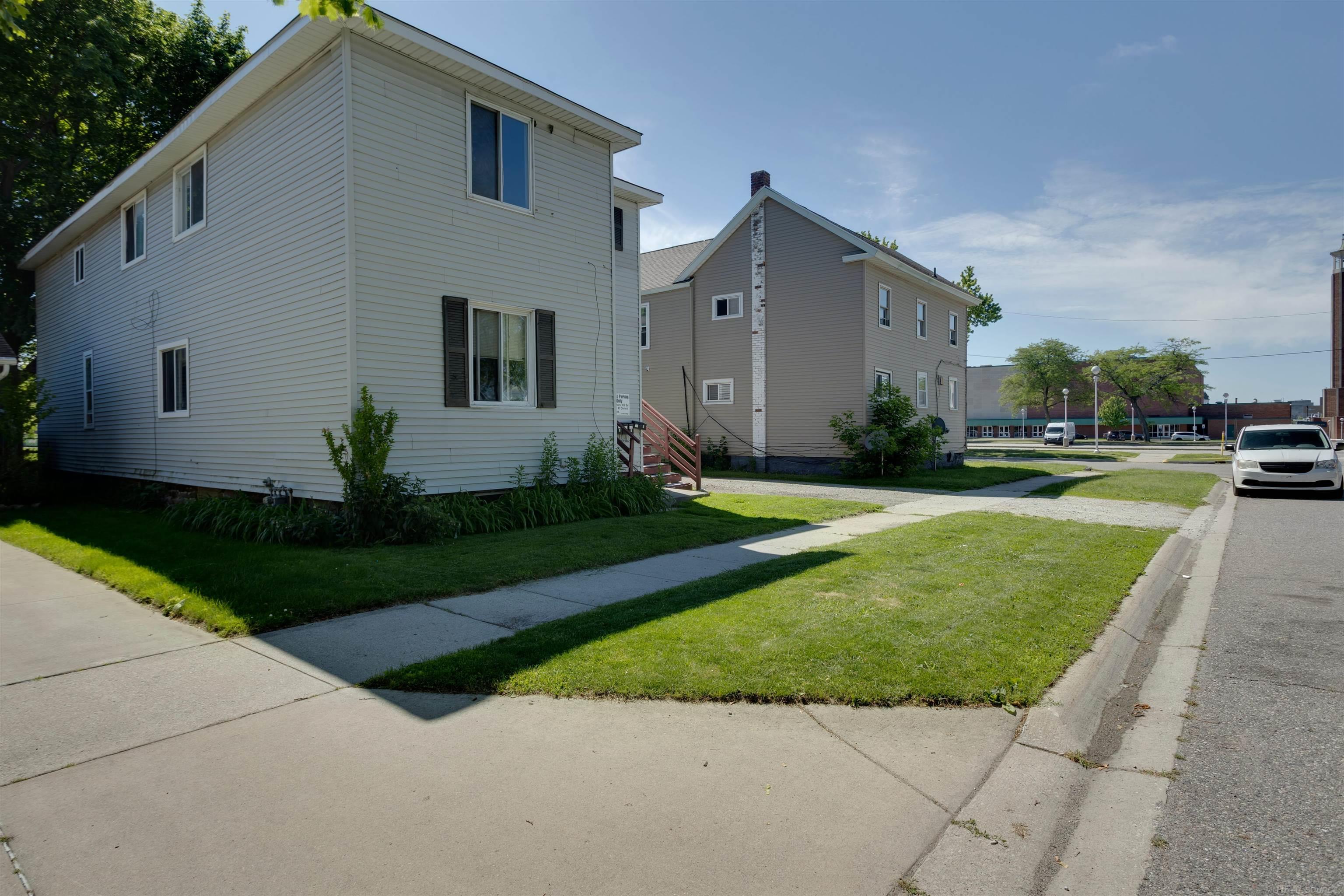 main property photo 2