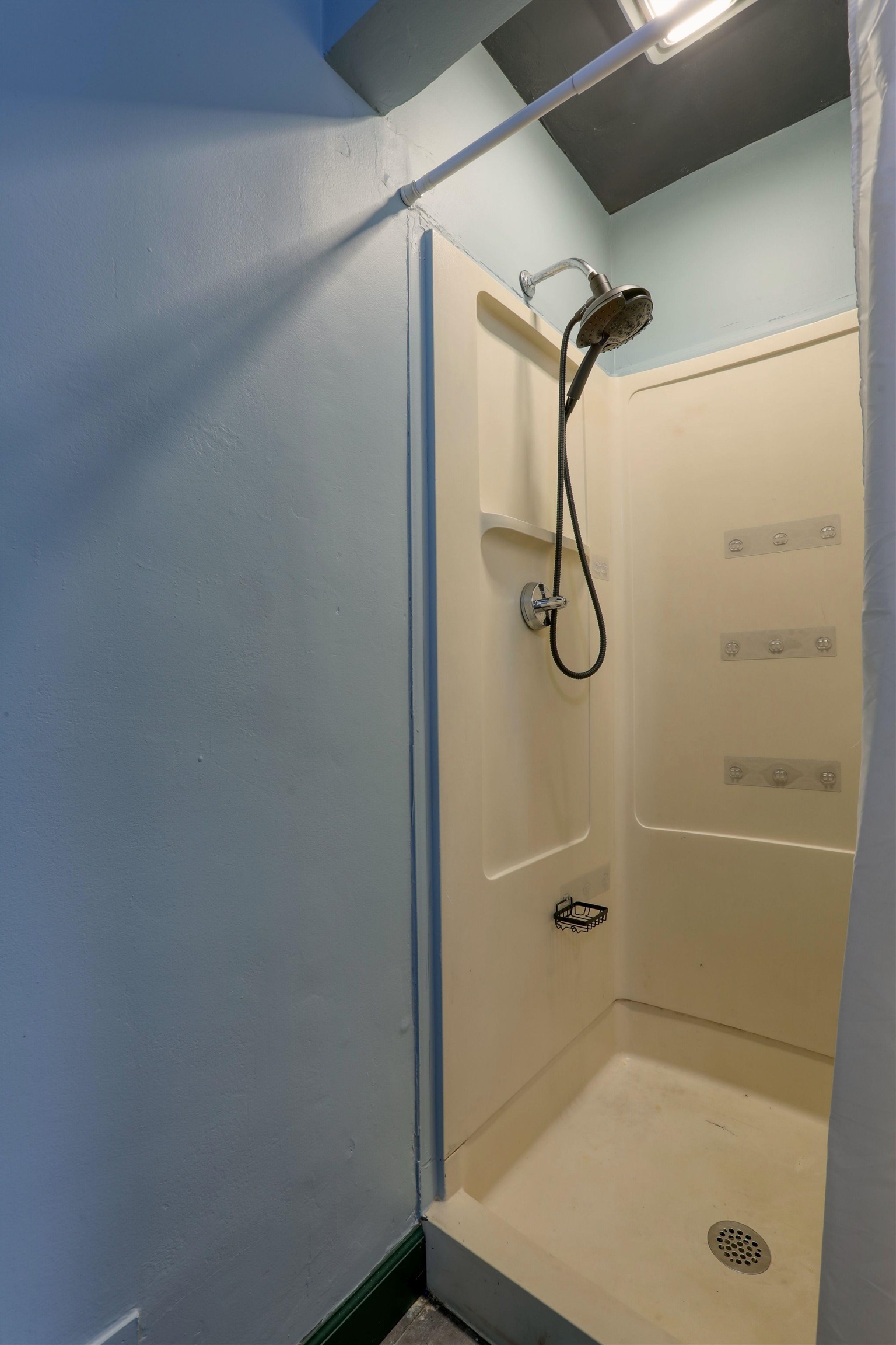 main property photo 17