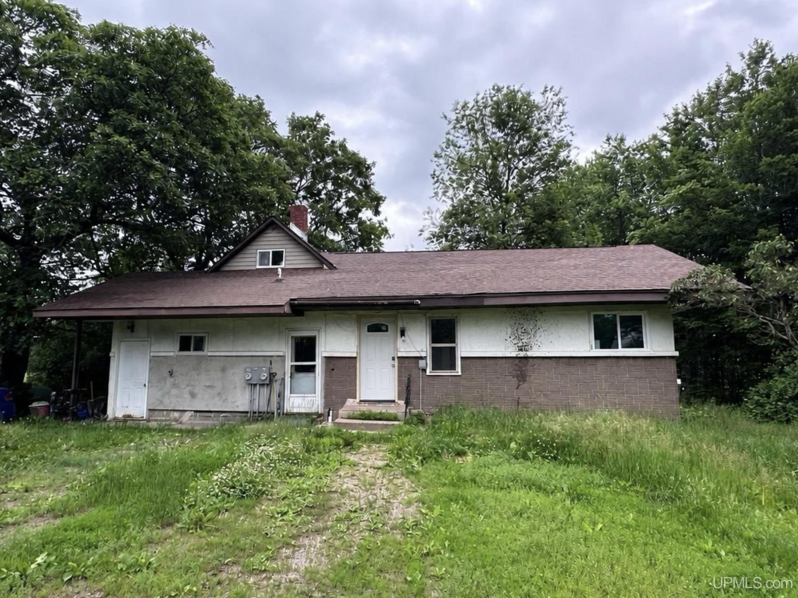 main property photo 0