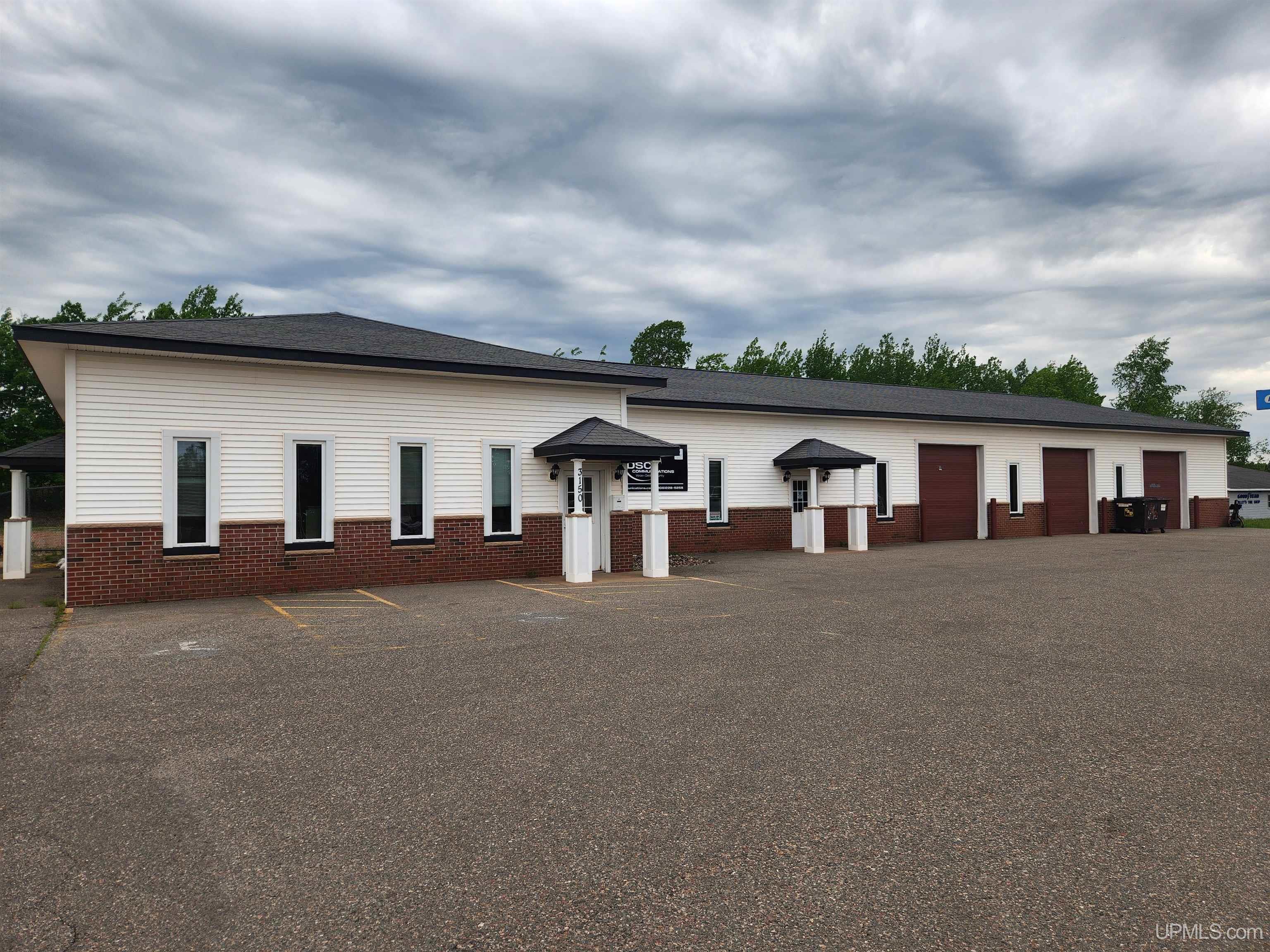 main property photo 59