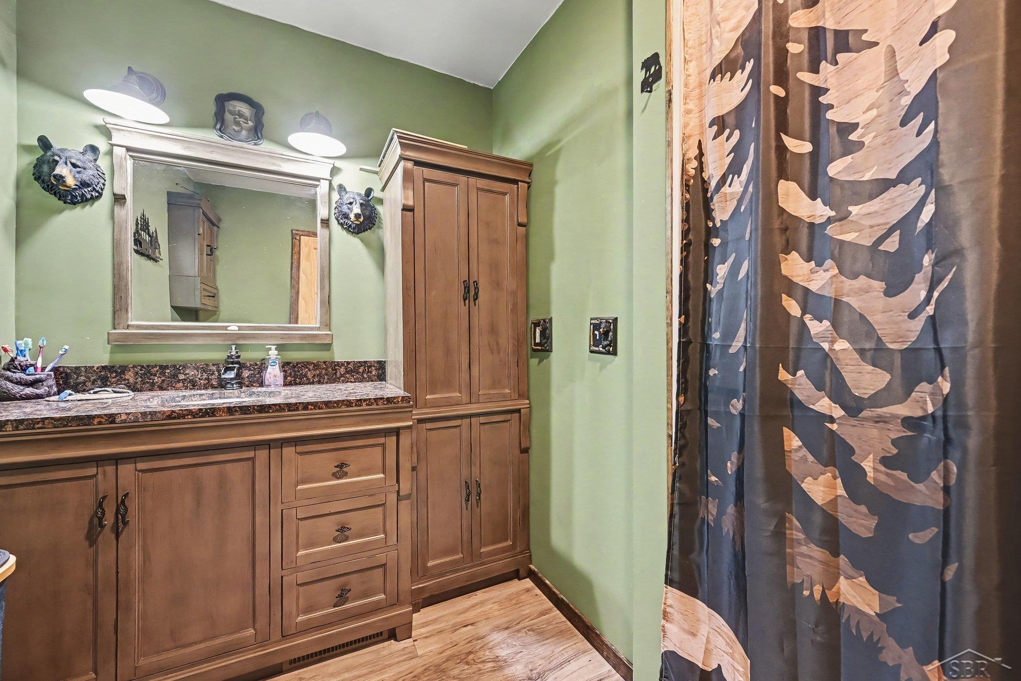 main property photo 8