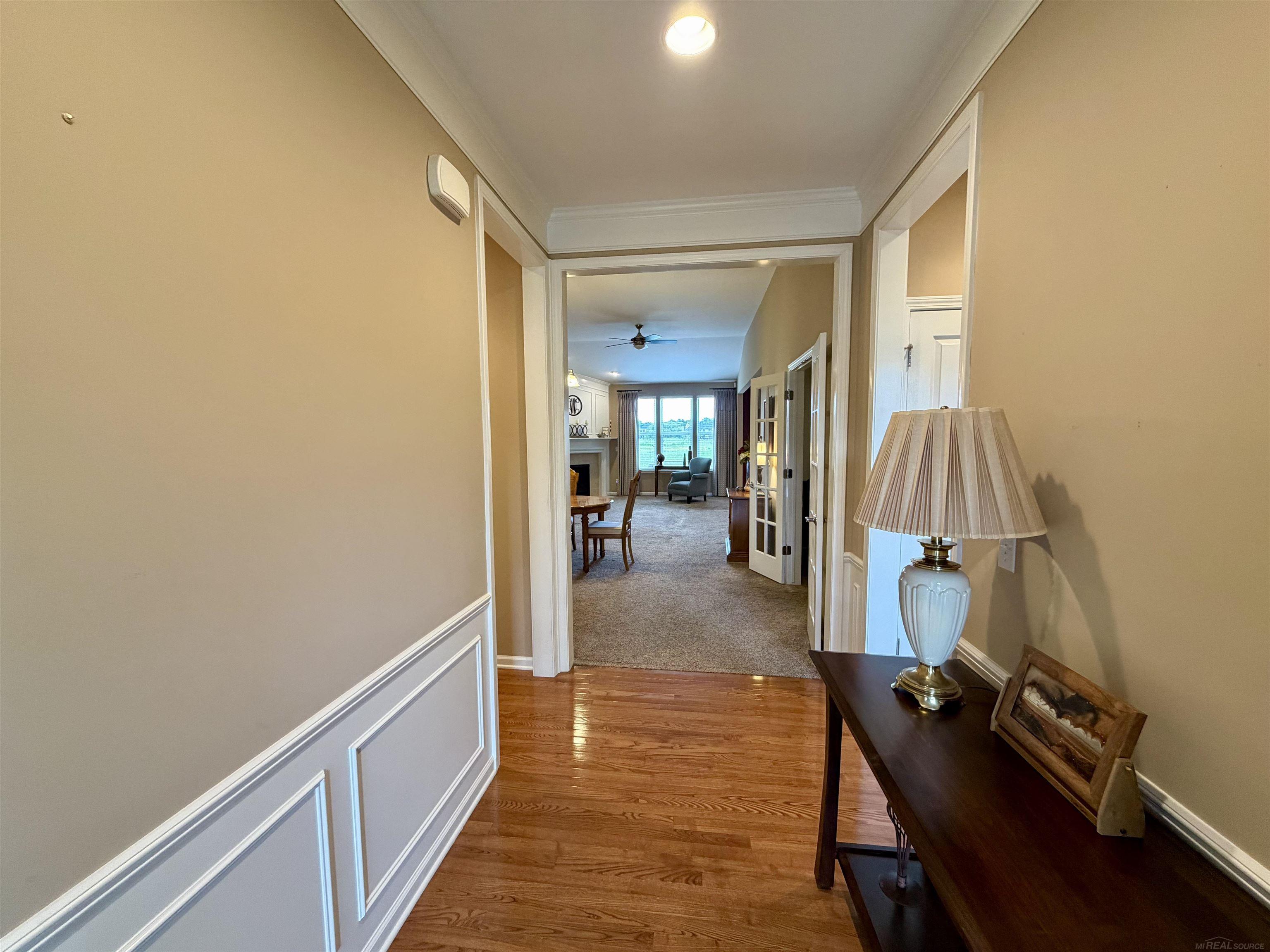 property viewer photo 4