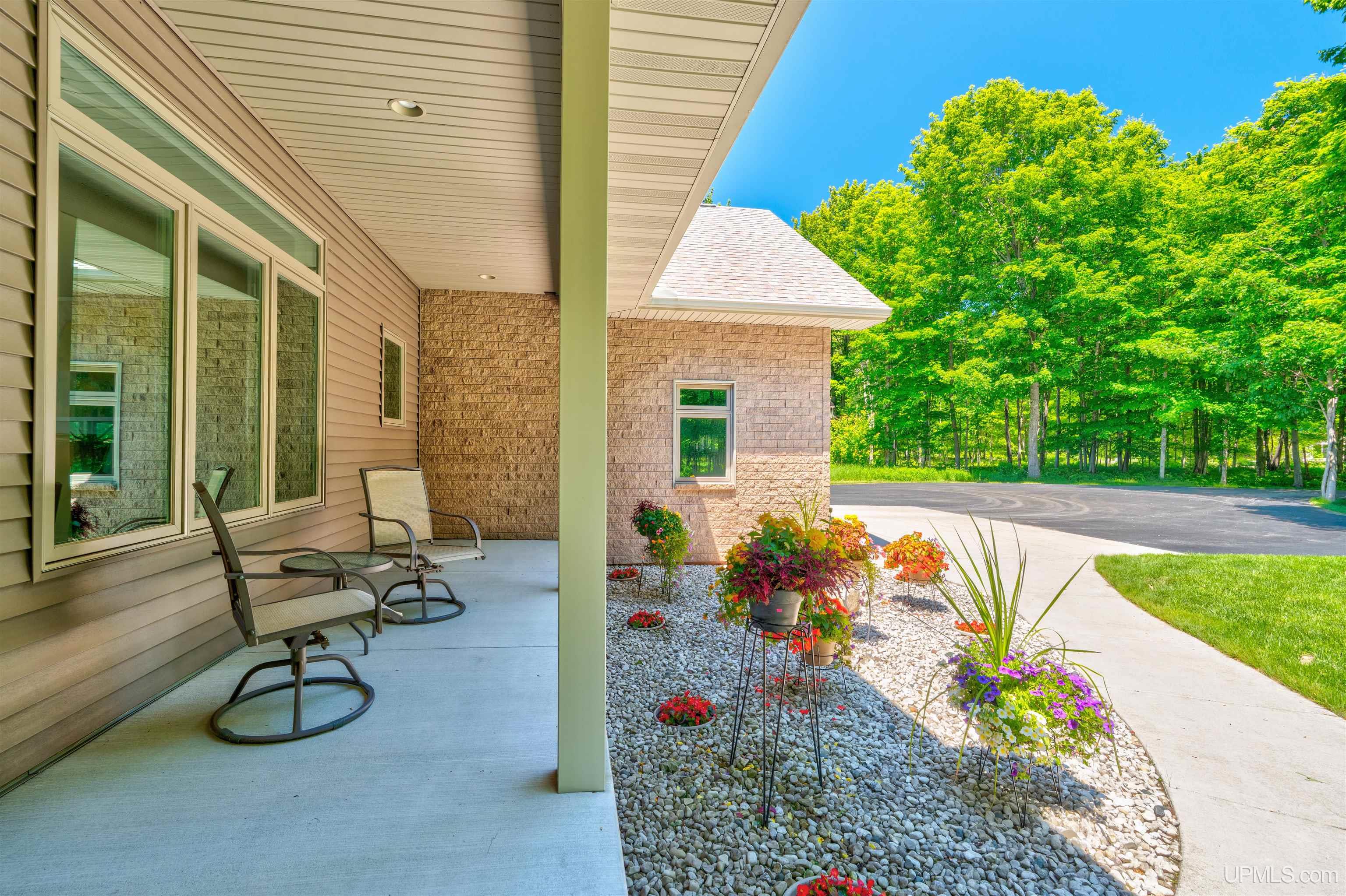 main property photo 59