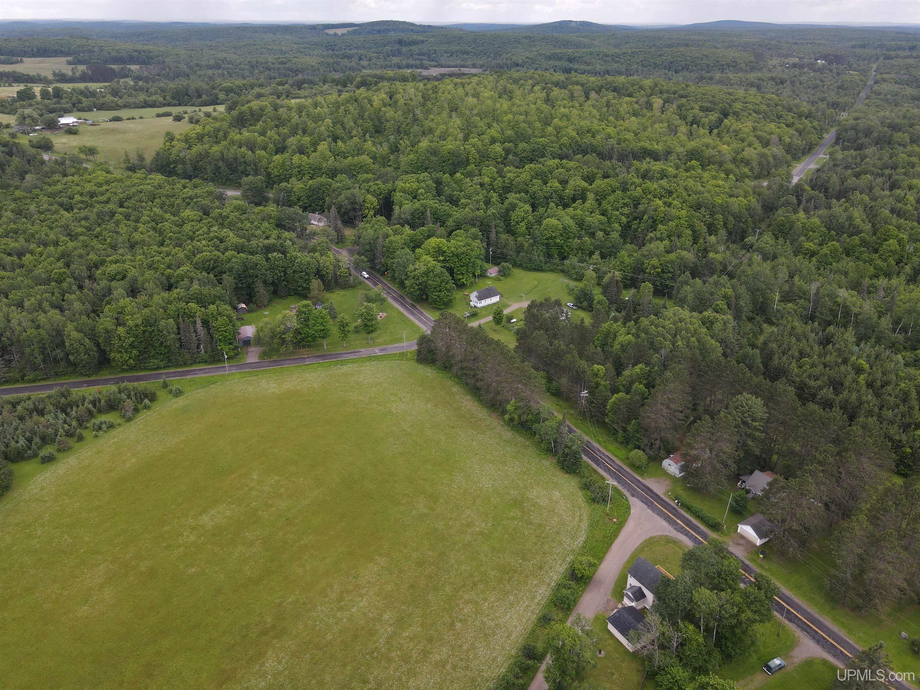 main property photo 18