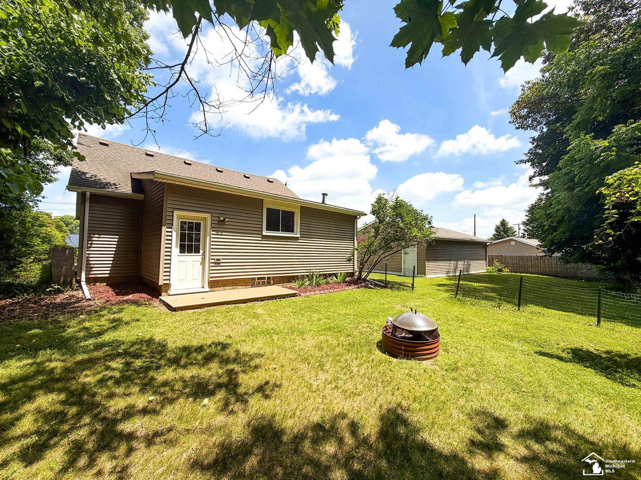 main property photo 47