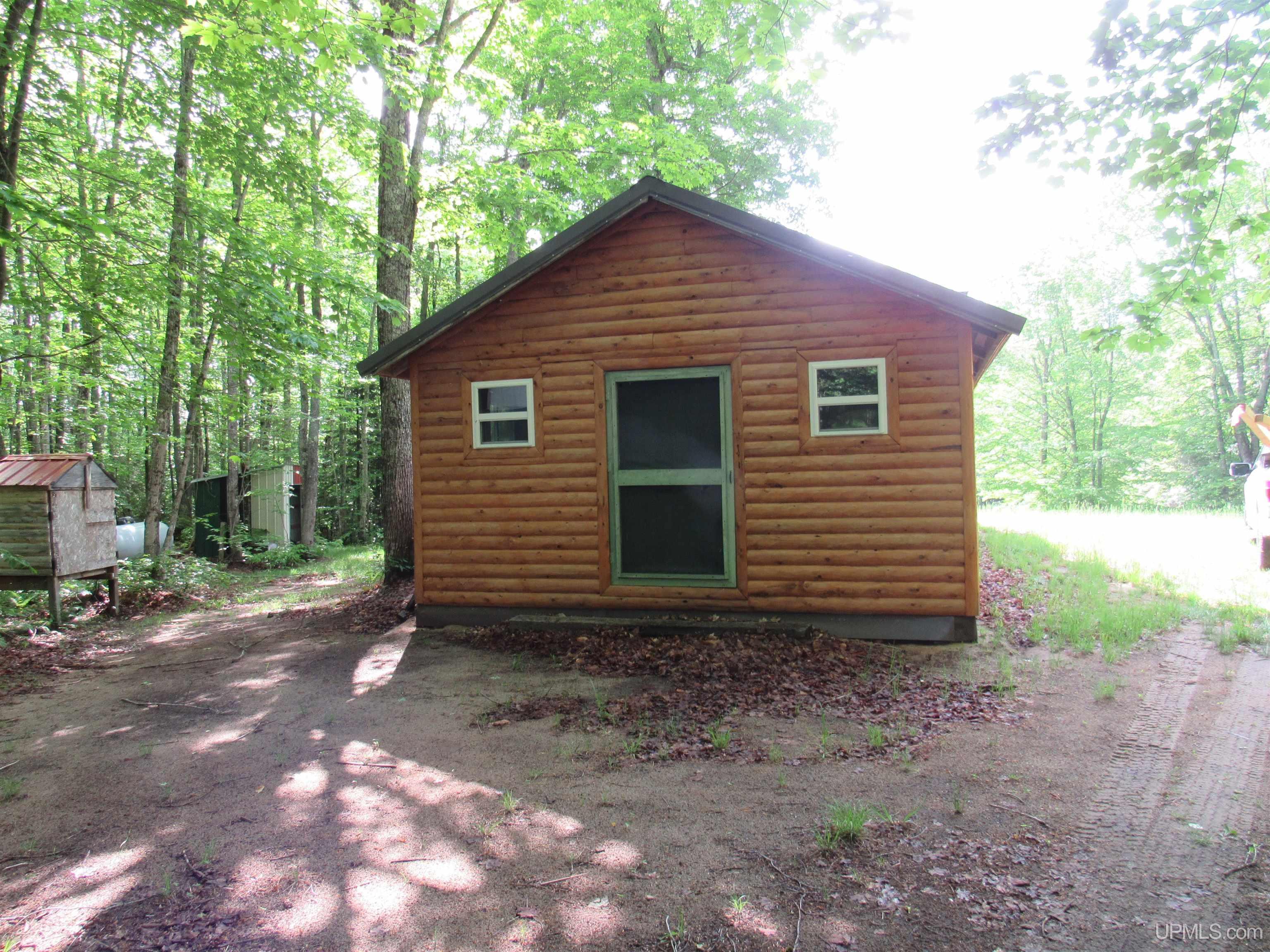 main property photo 4