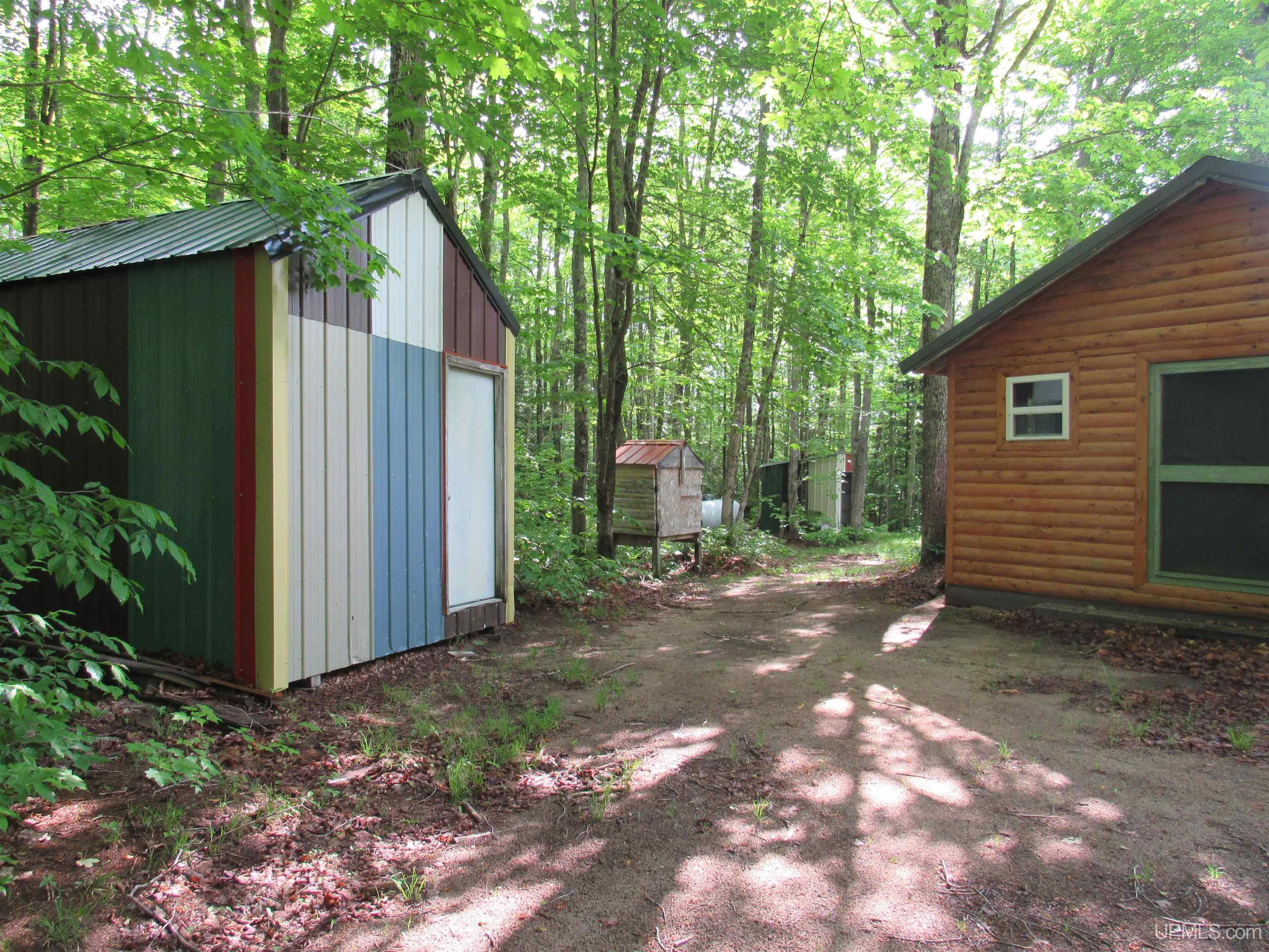main property photo 6