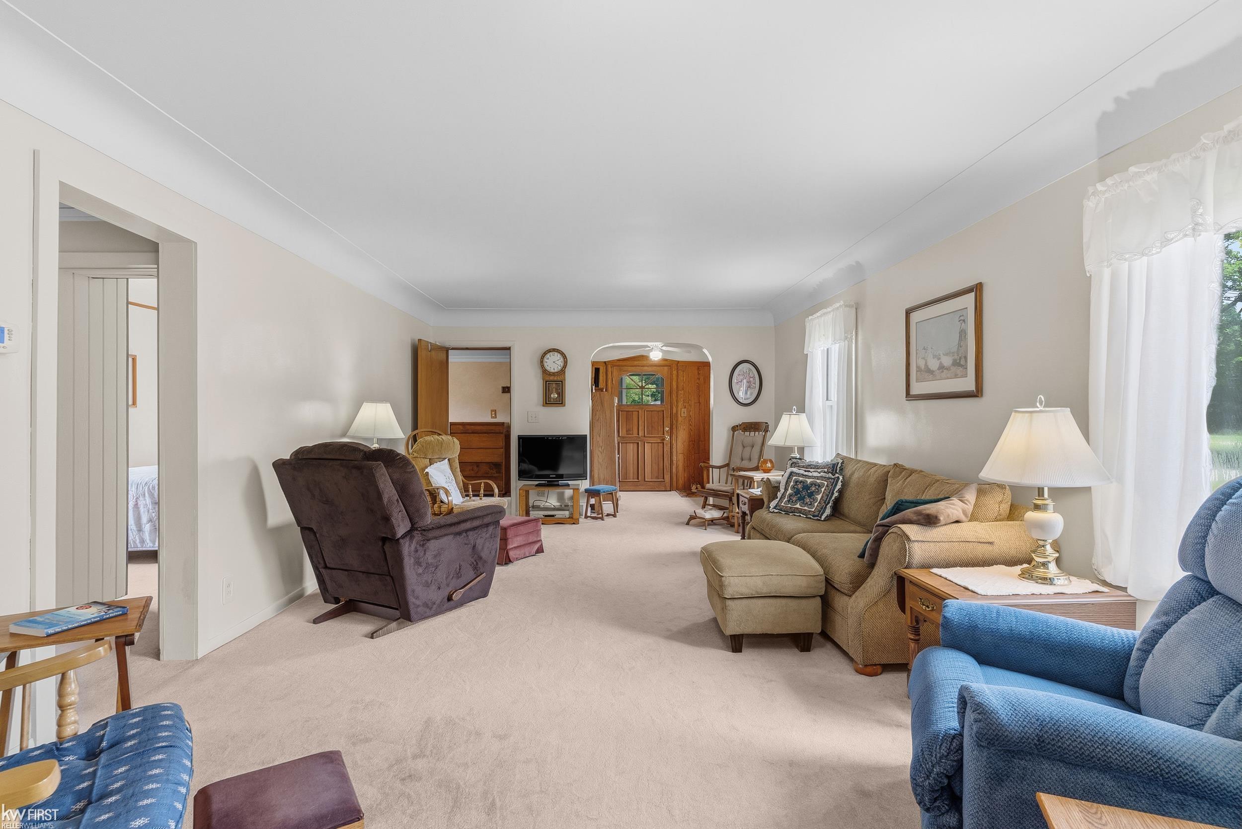 main property photo 10