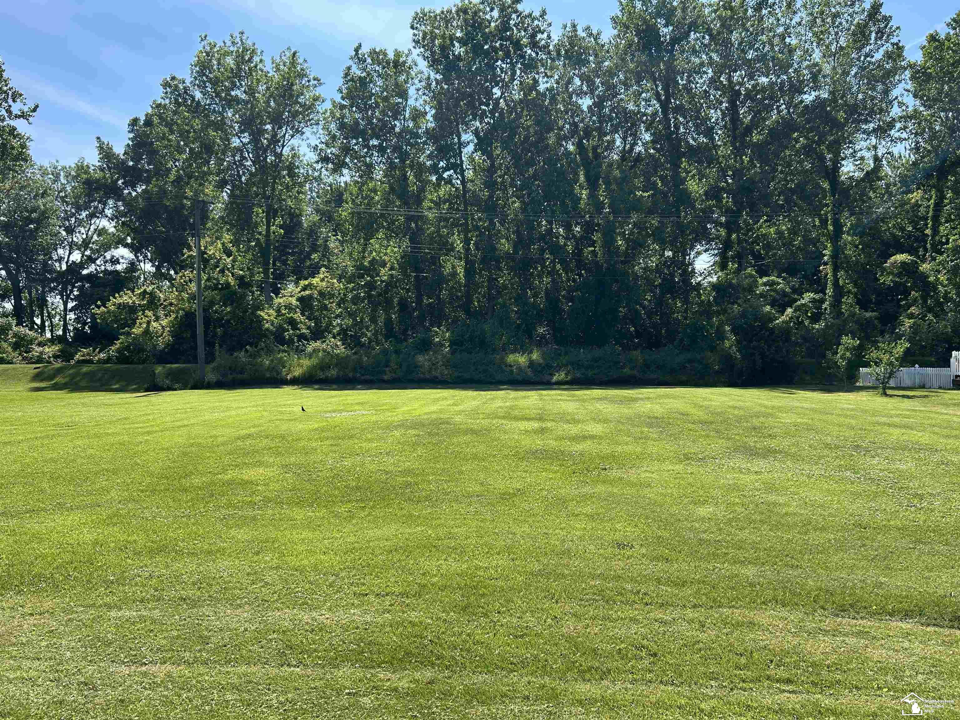 main property photo 15