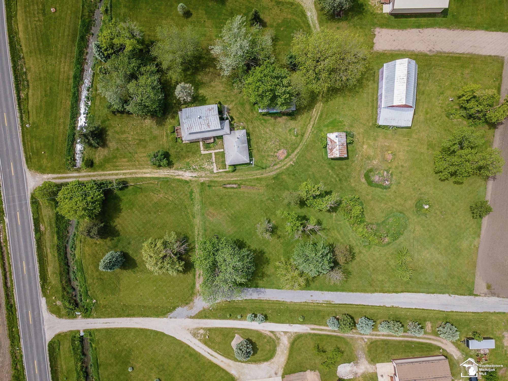 main property photo 15