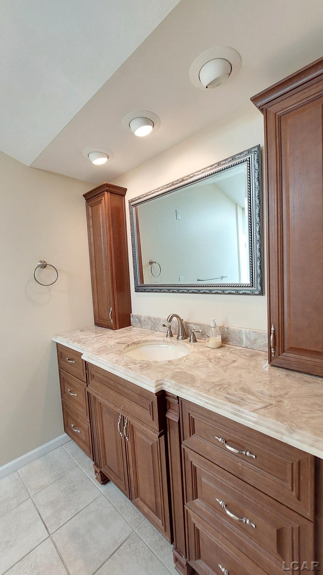 main property photo 70