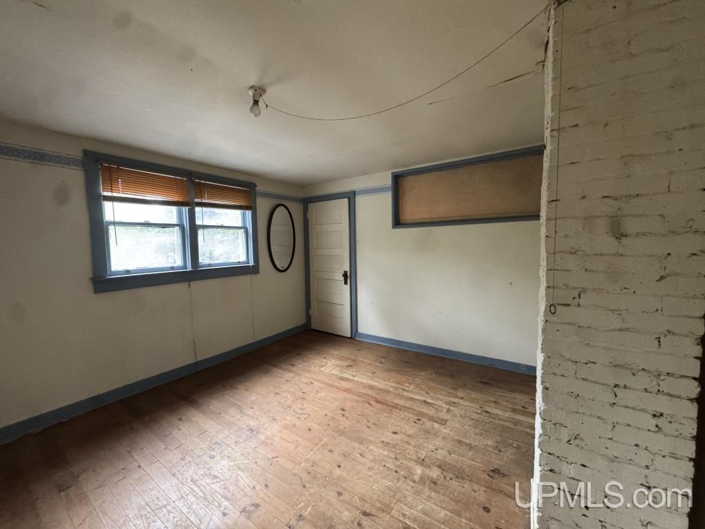 property viewer photo 33