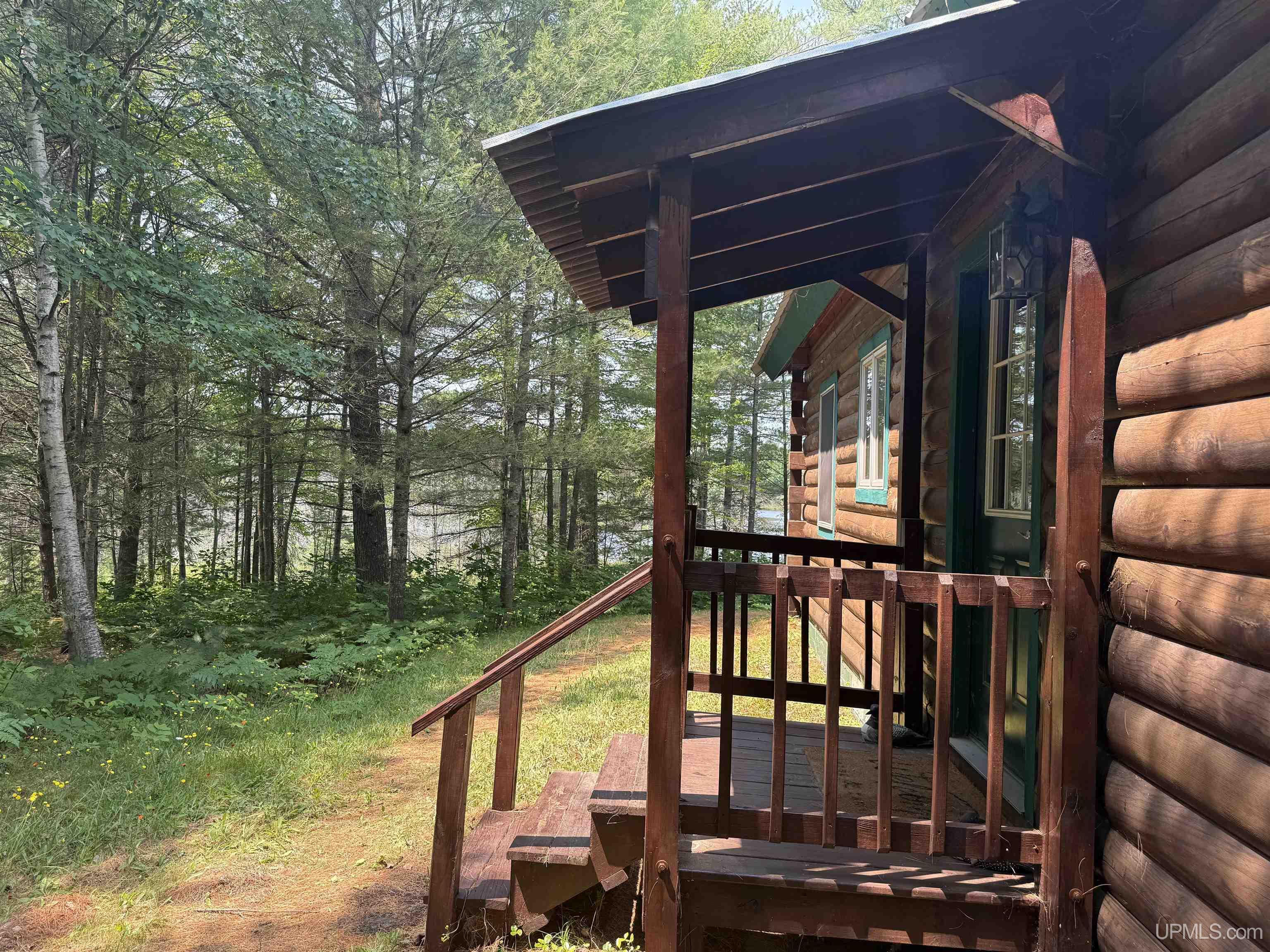 main property photo 6