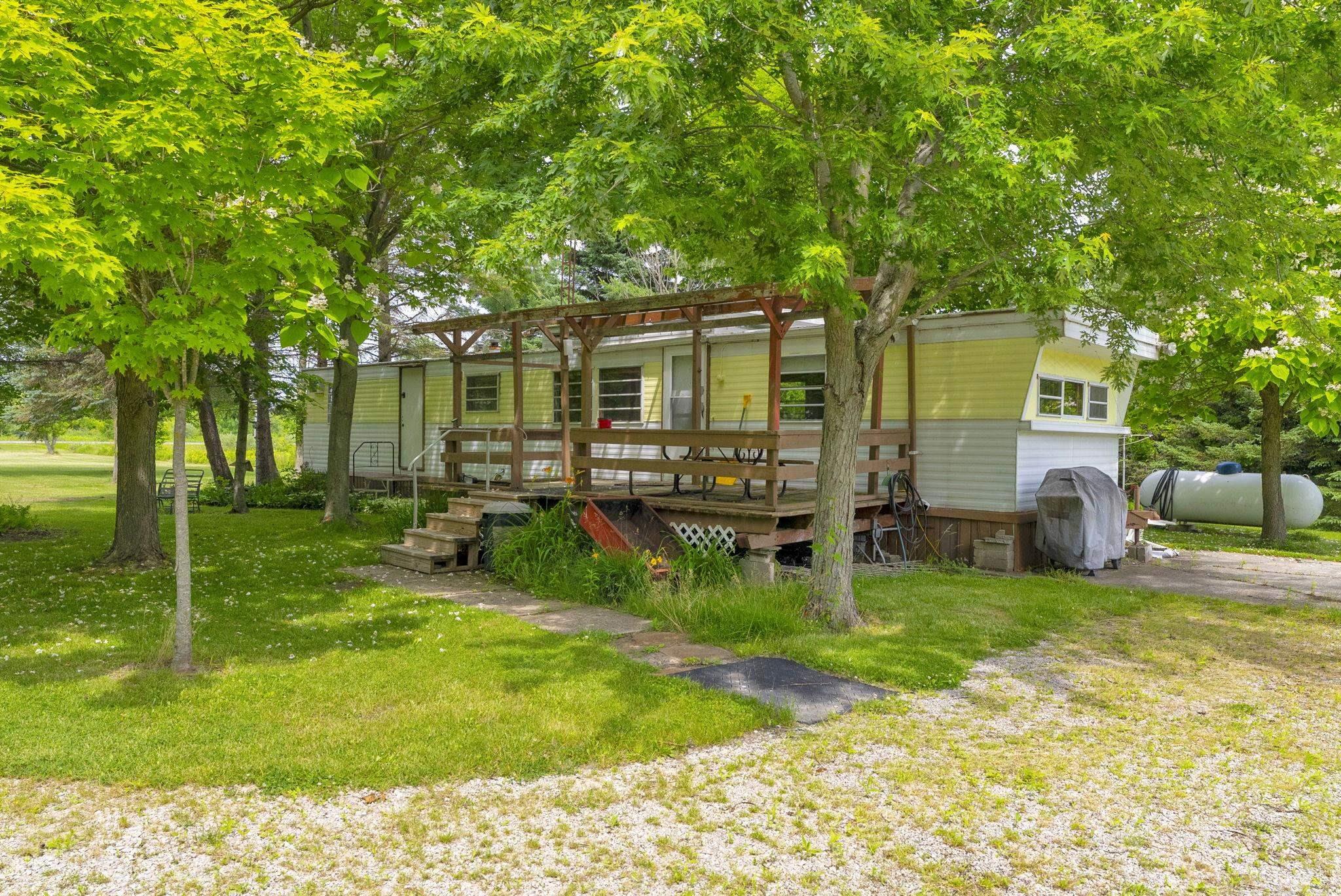 property viewer photo 3