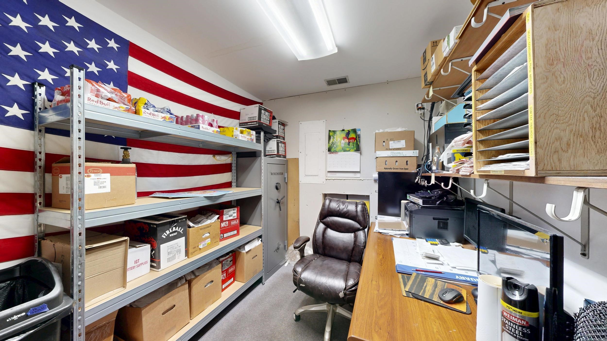 main property photo 43