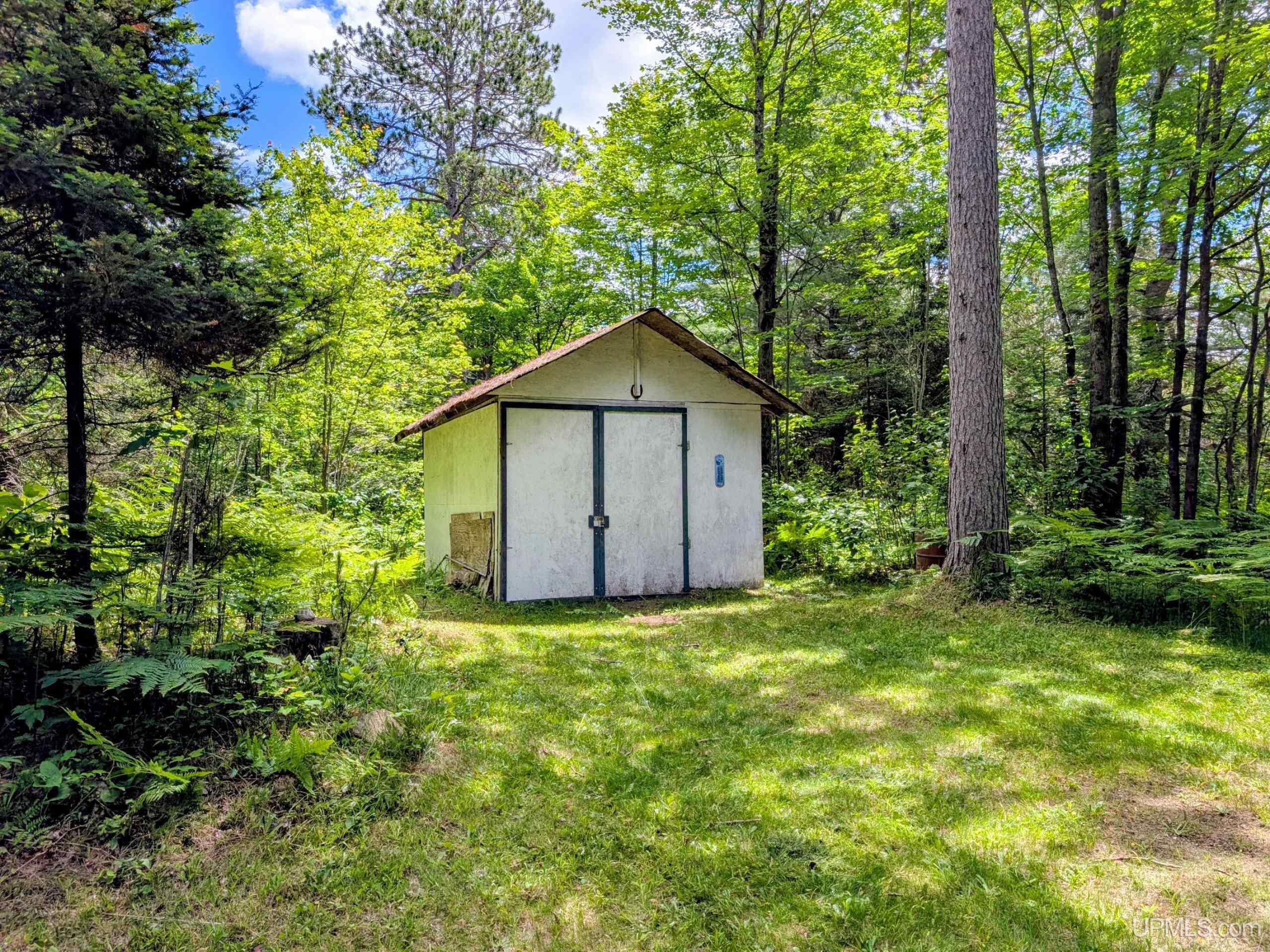 main property photo 26
