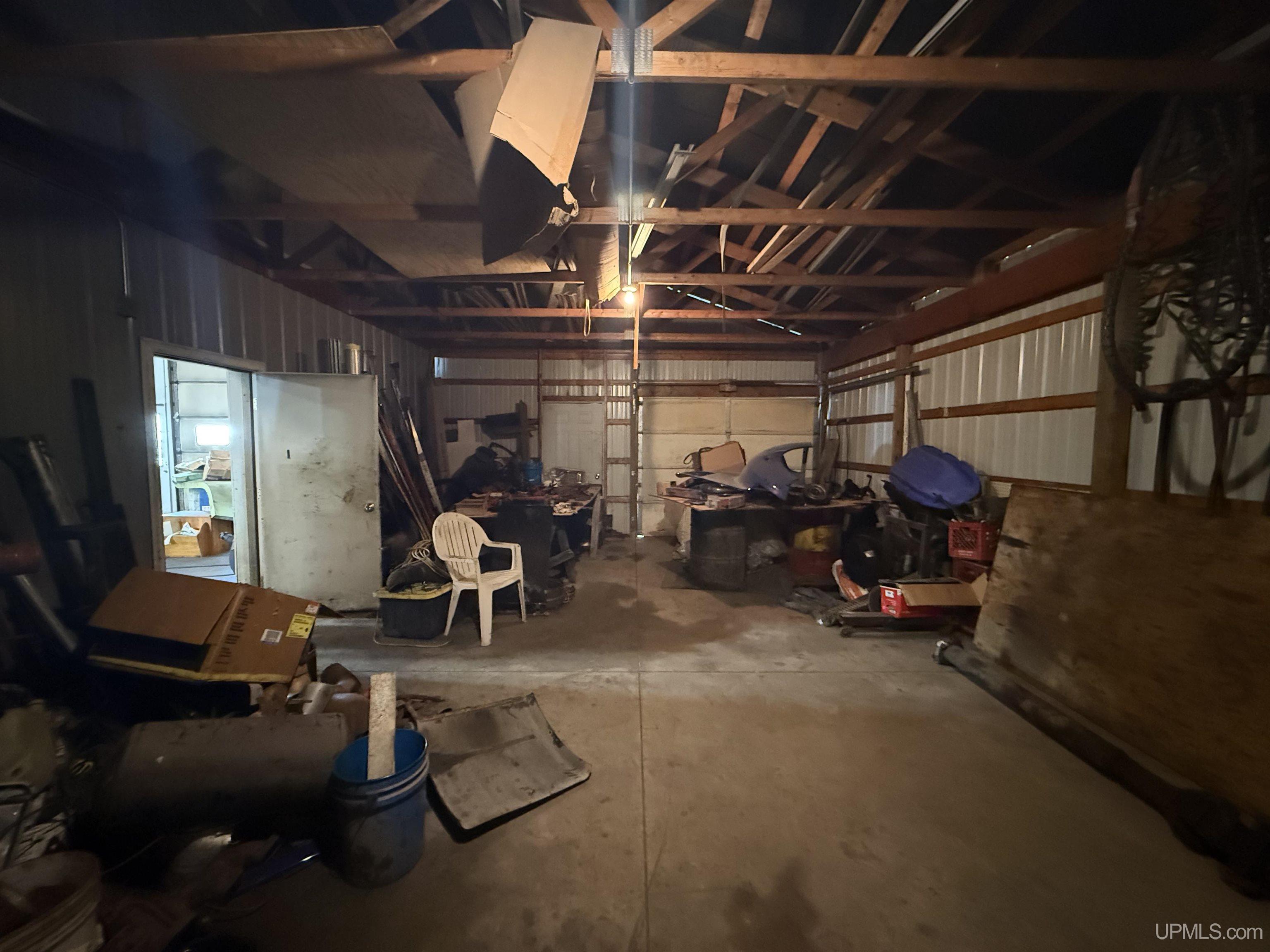 main property photo 50