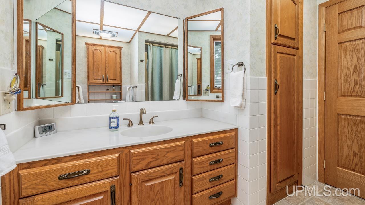 property viewer photo 26