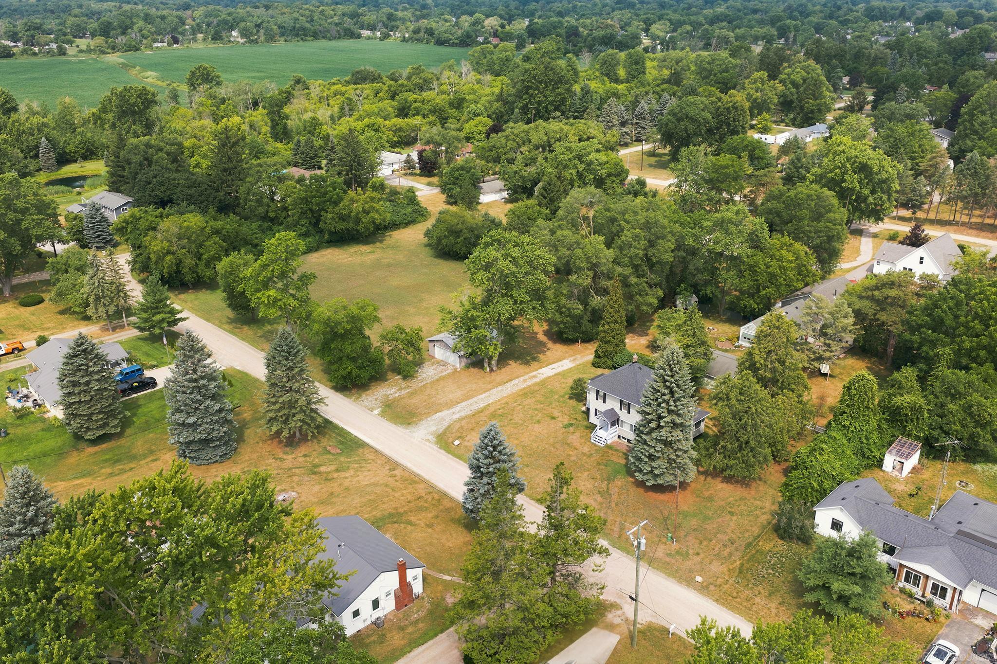 main property photo 15