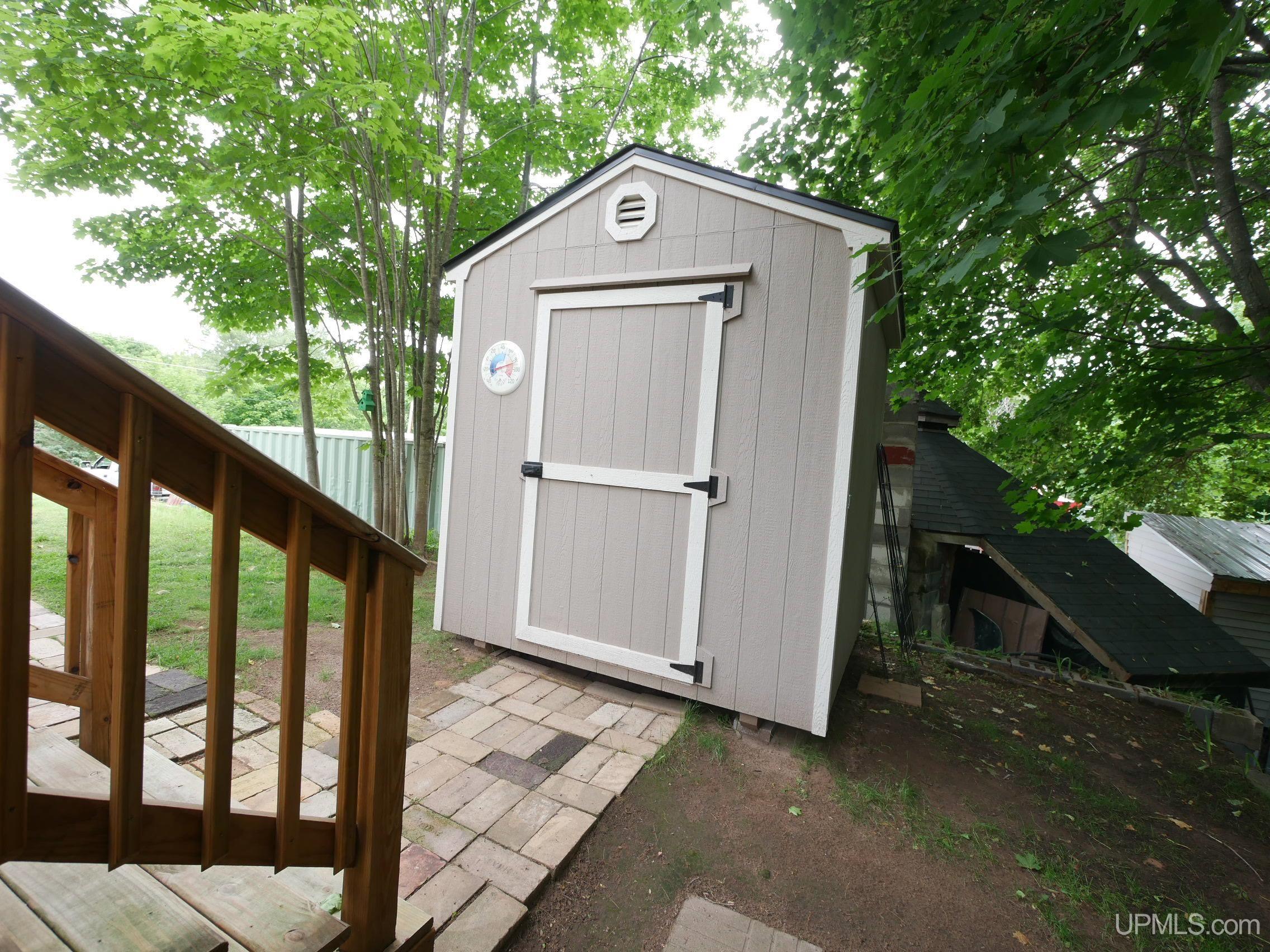 main property photo 49