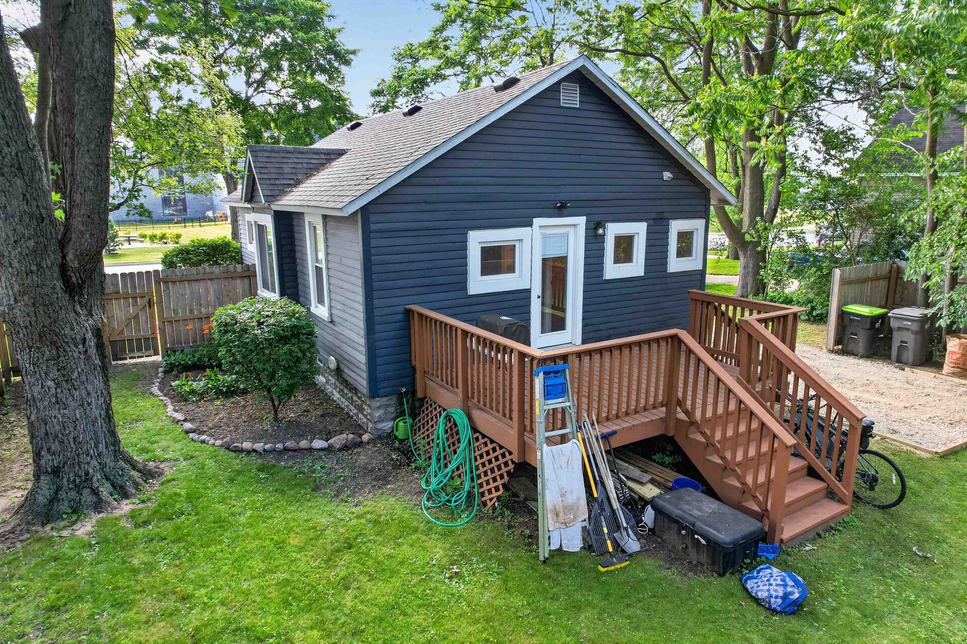 property viewer photo 38