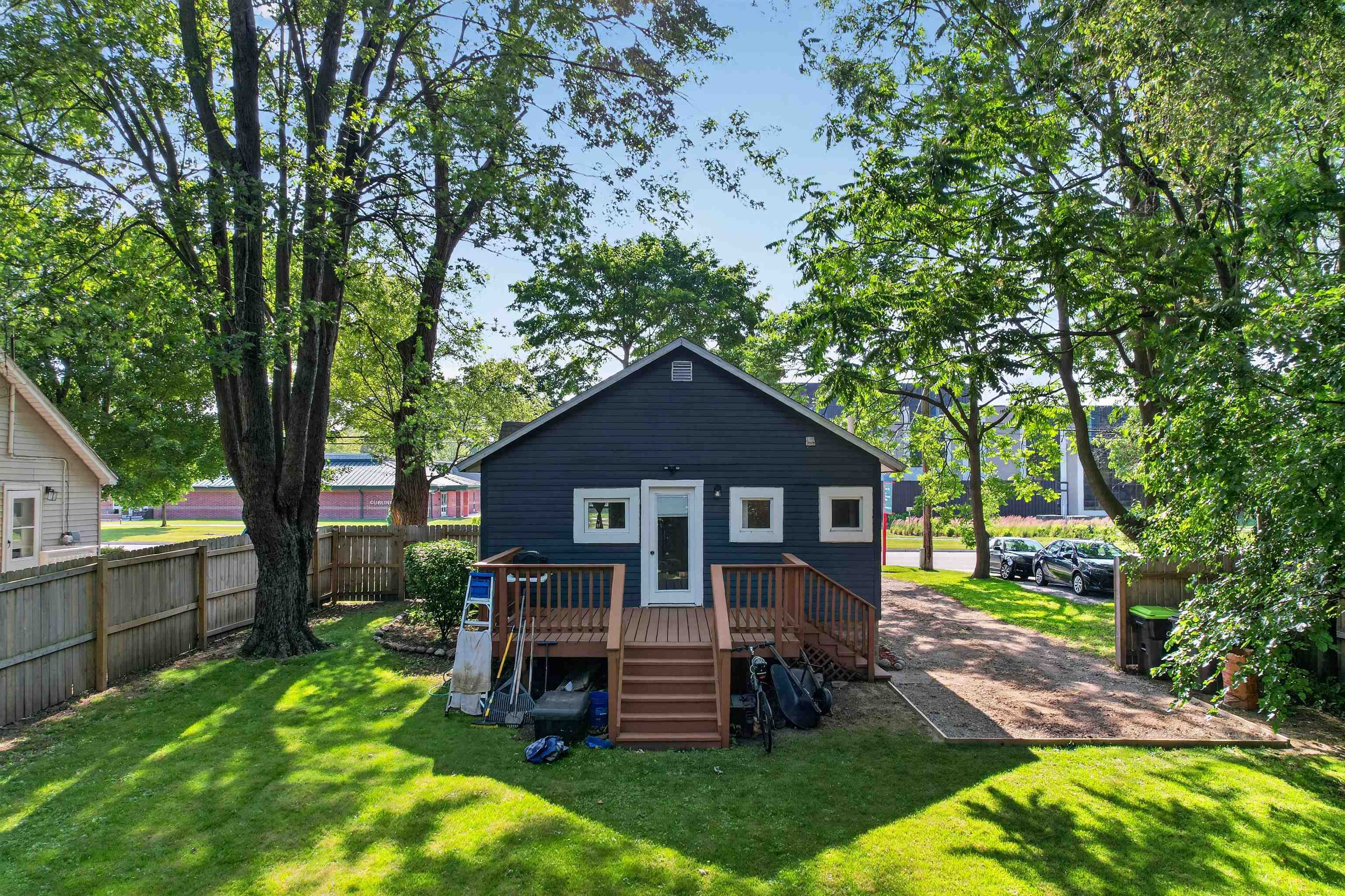 property viewer photo 40