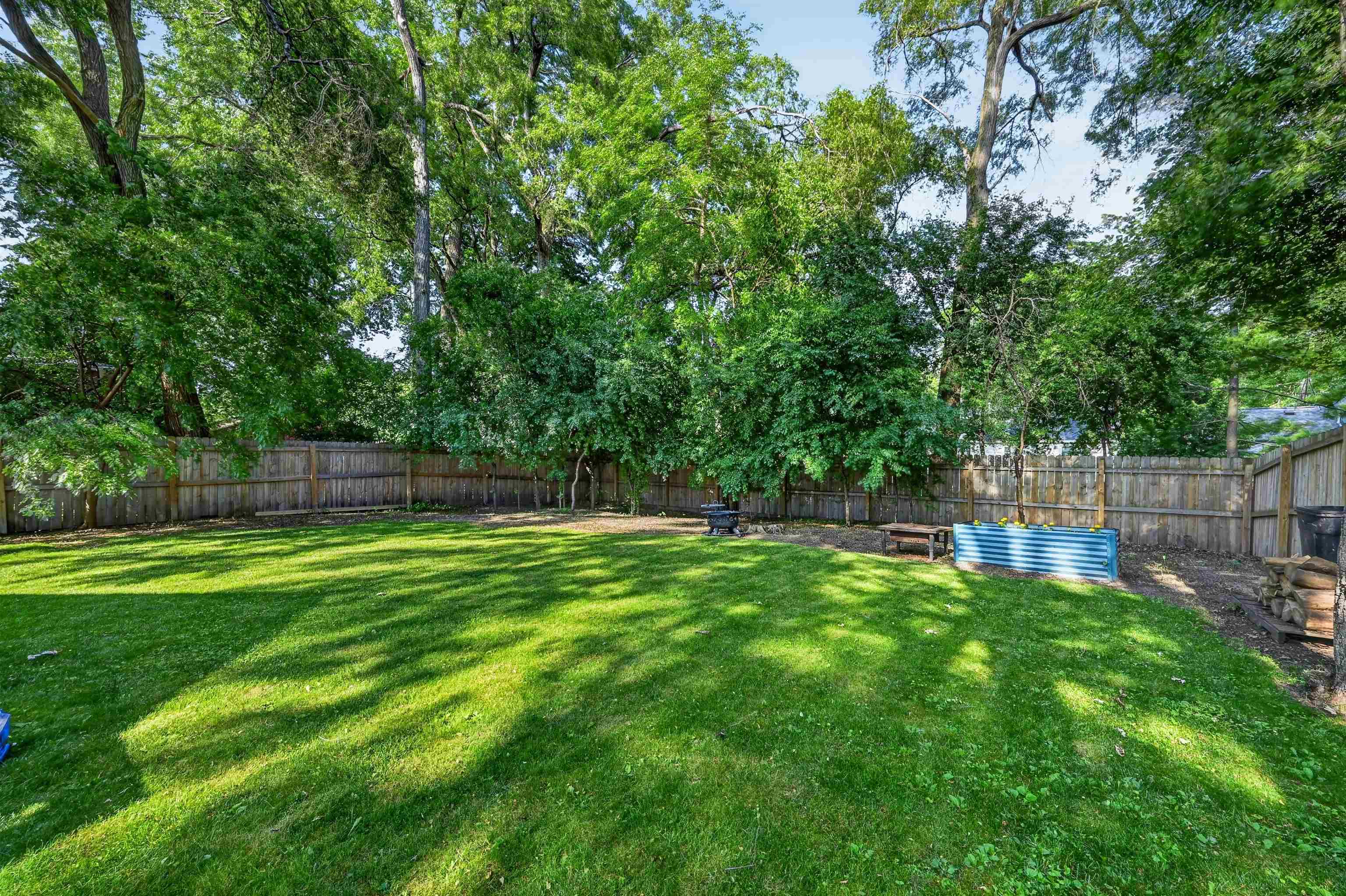 property viewer photo 49