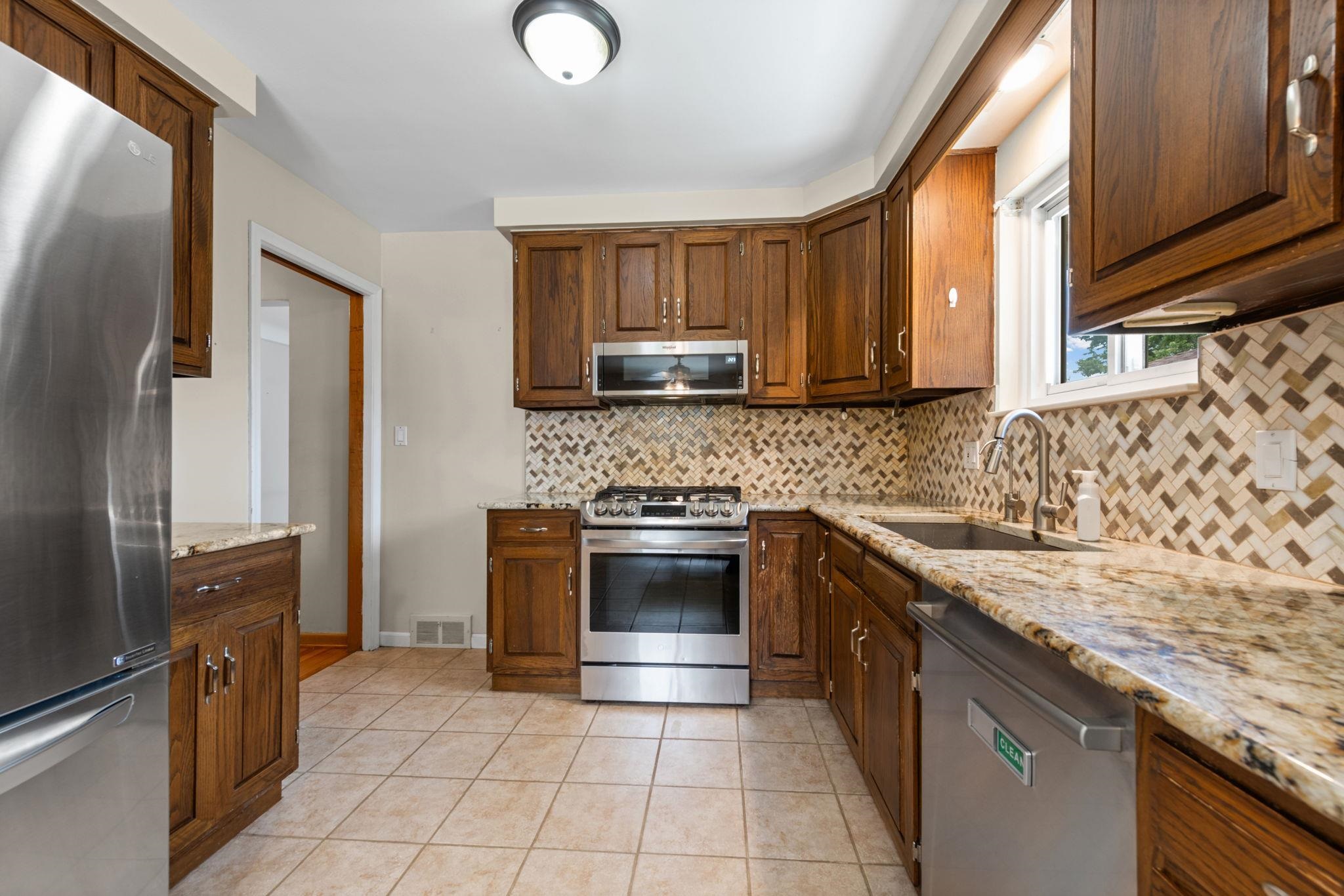 property viewer photo 17