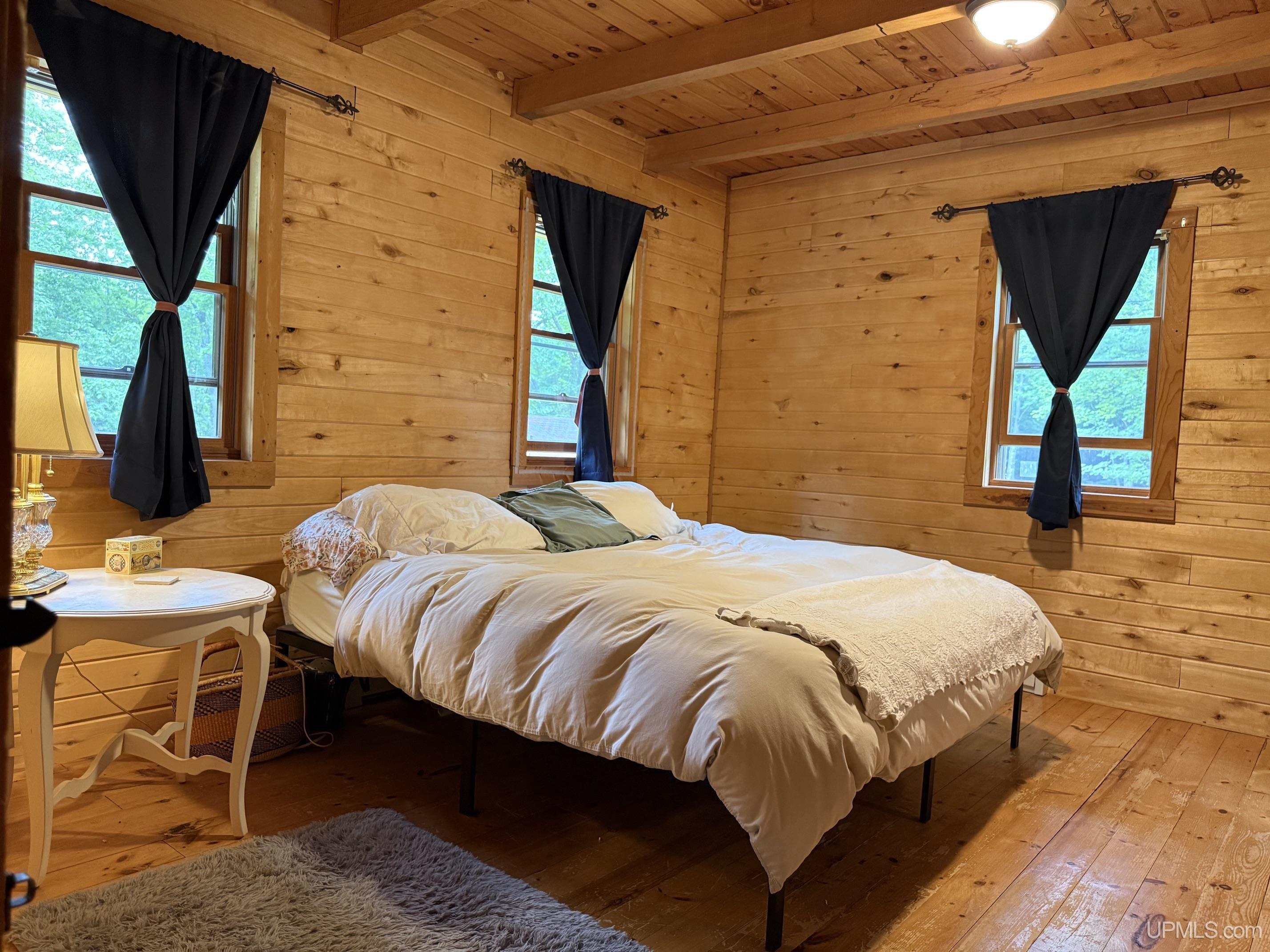 main property photo 33