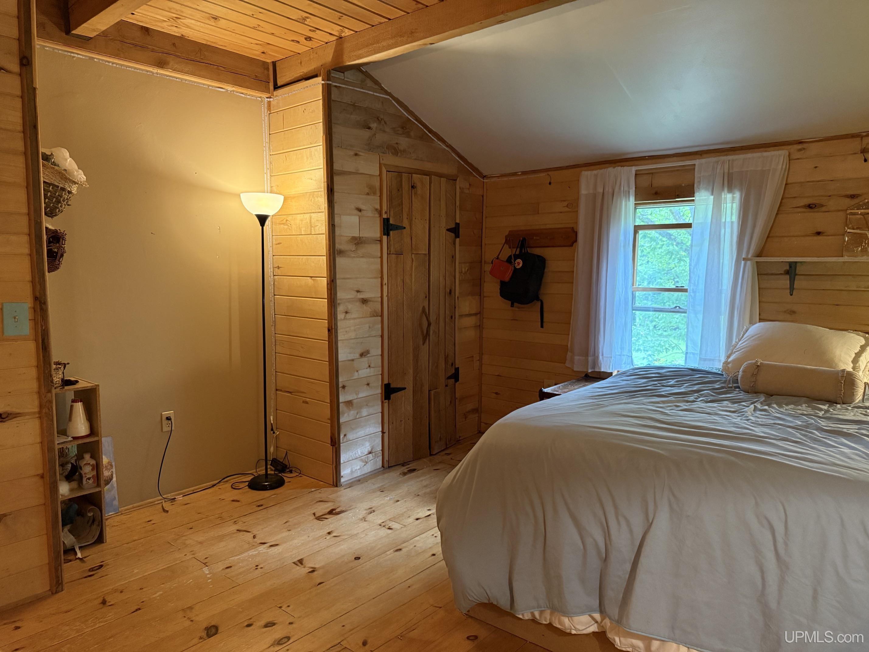 main property photo 40