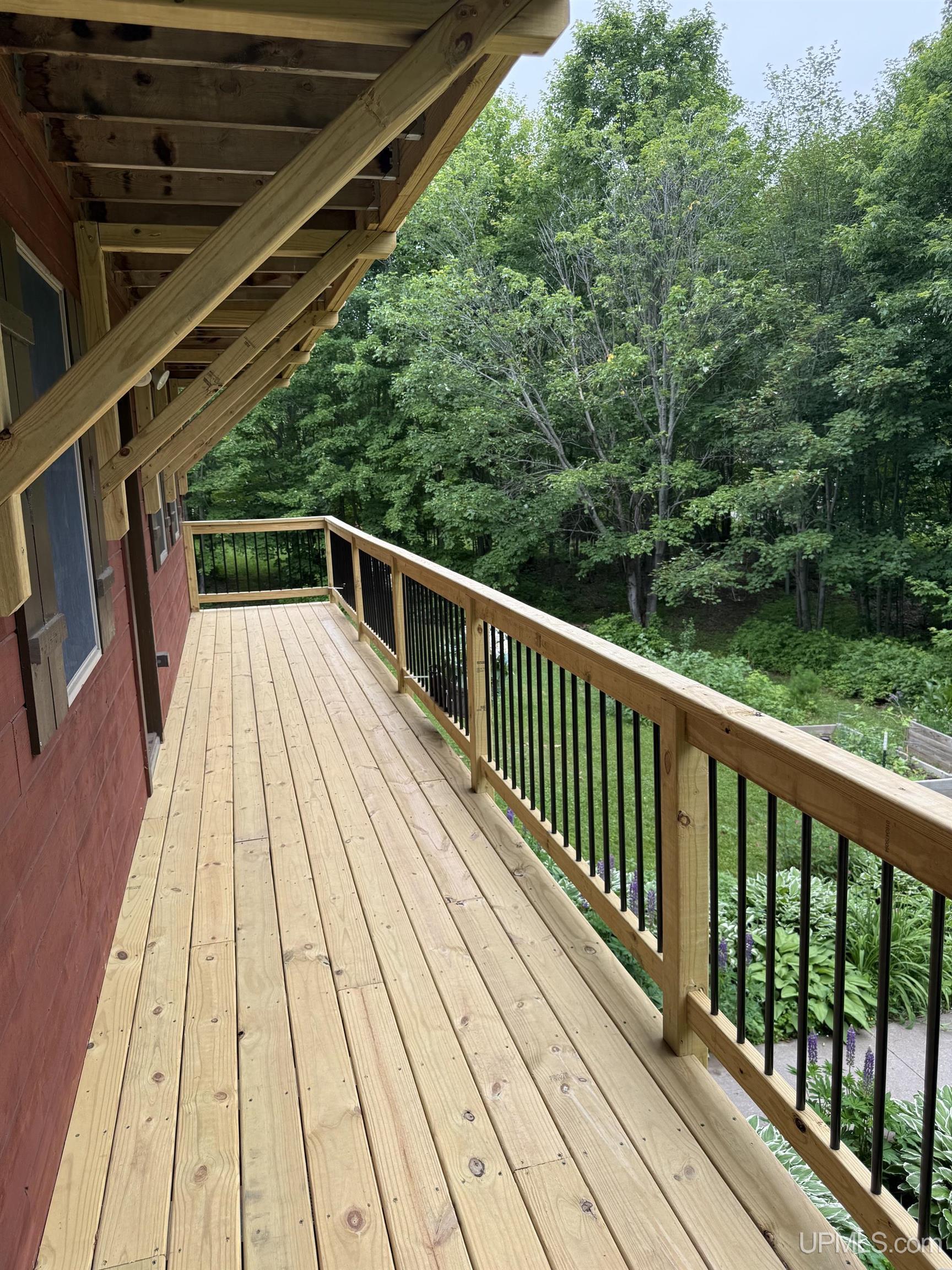main property photo 45