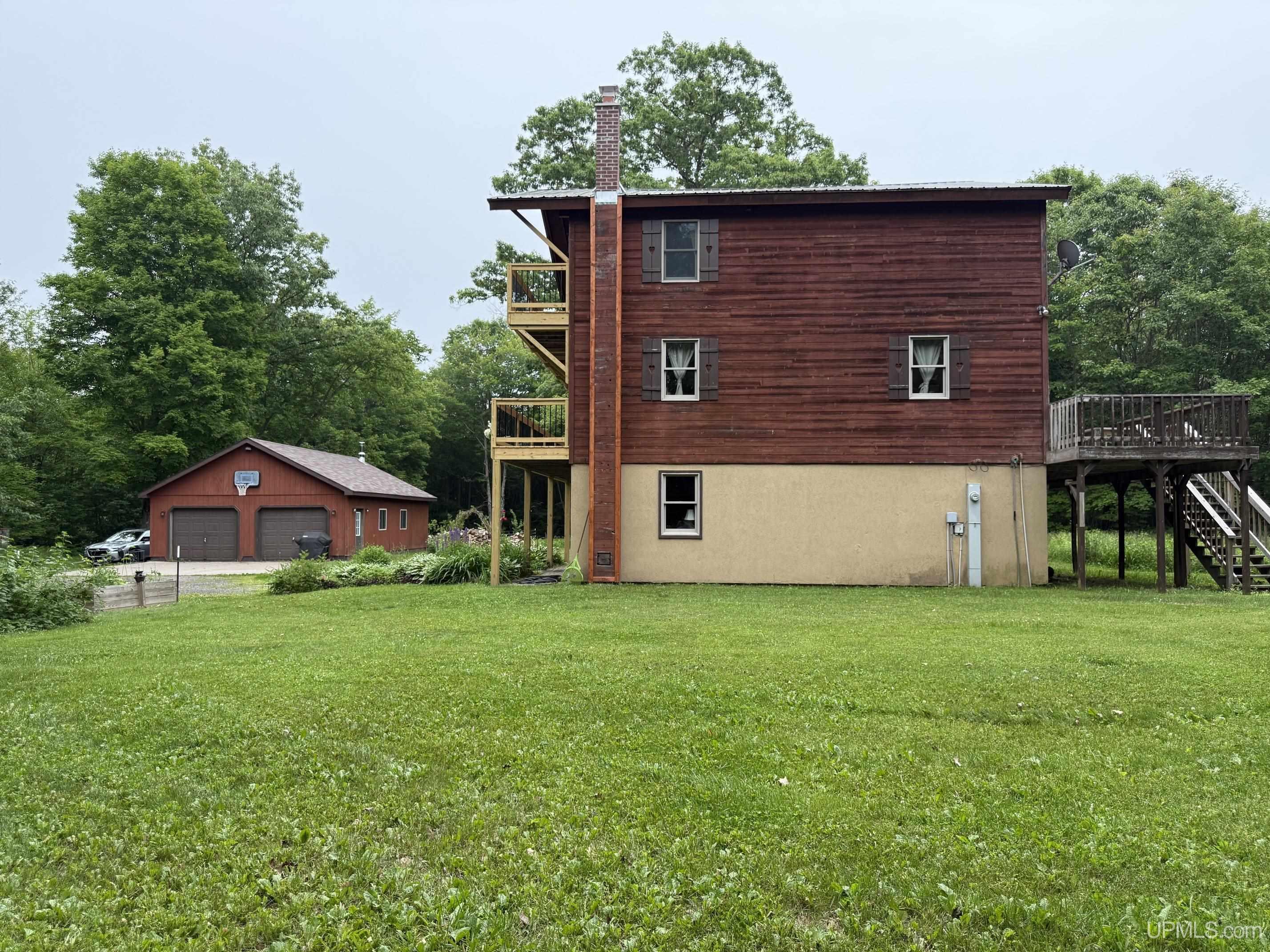 main property photo 6