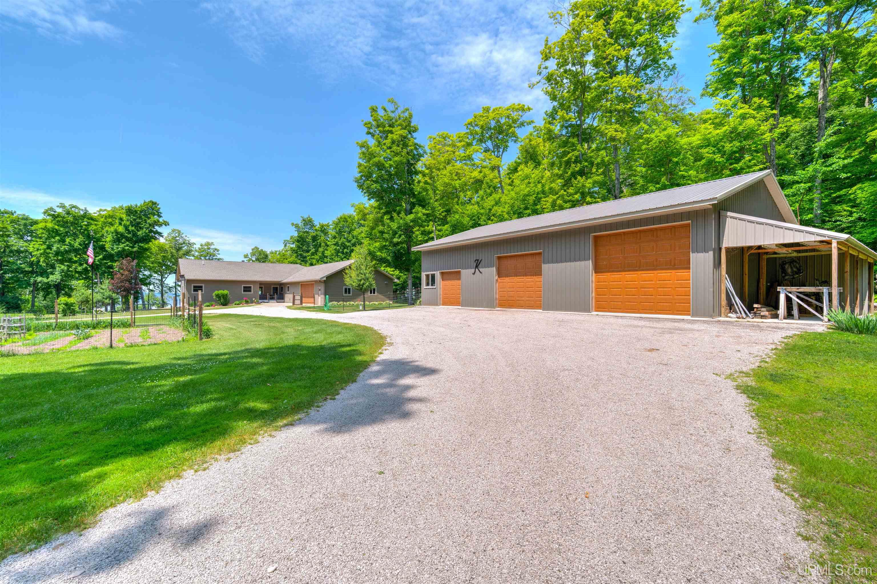 main property photo 59
