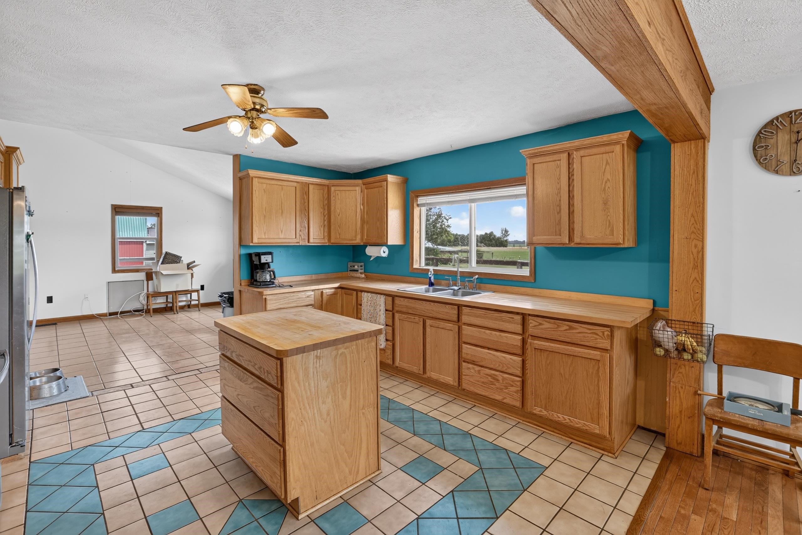 main property photo 17