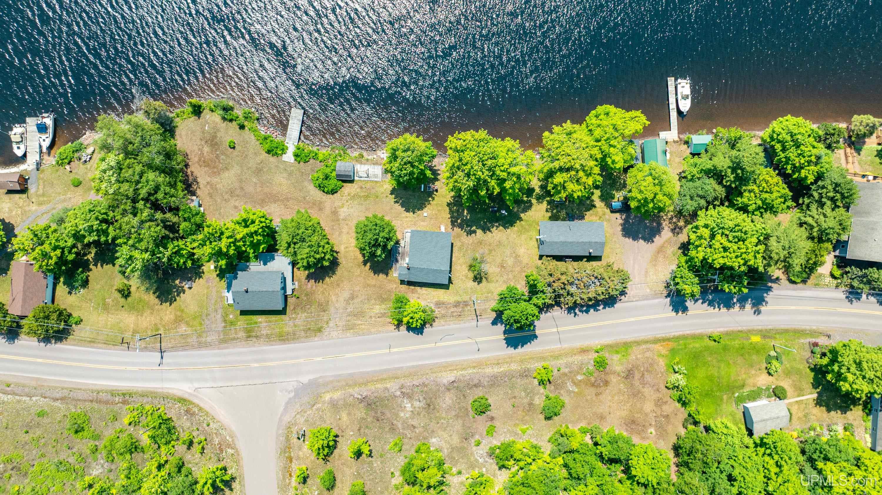 main property photo 45