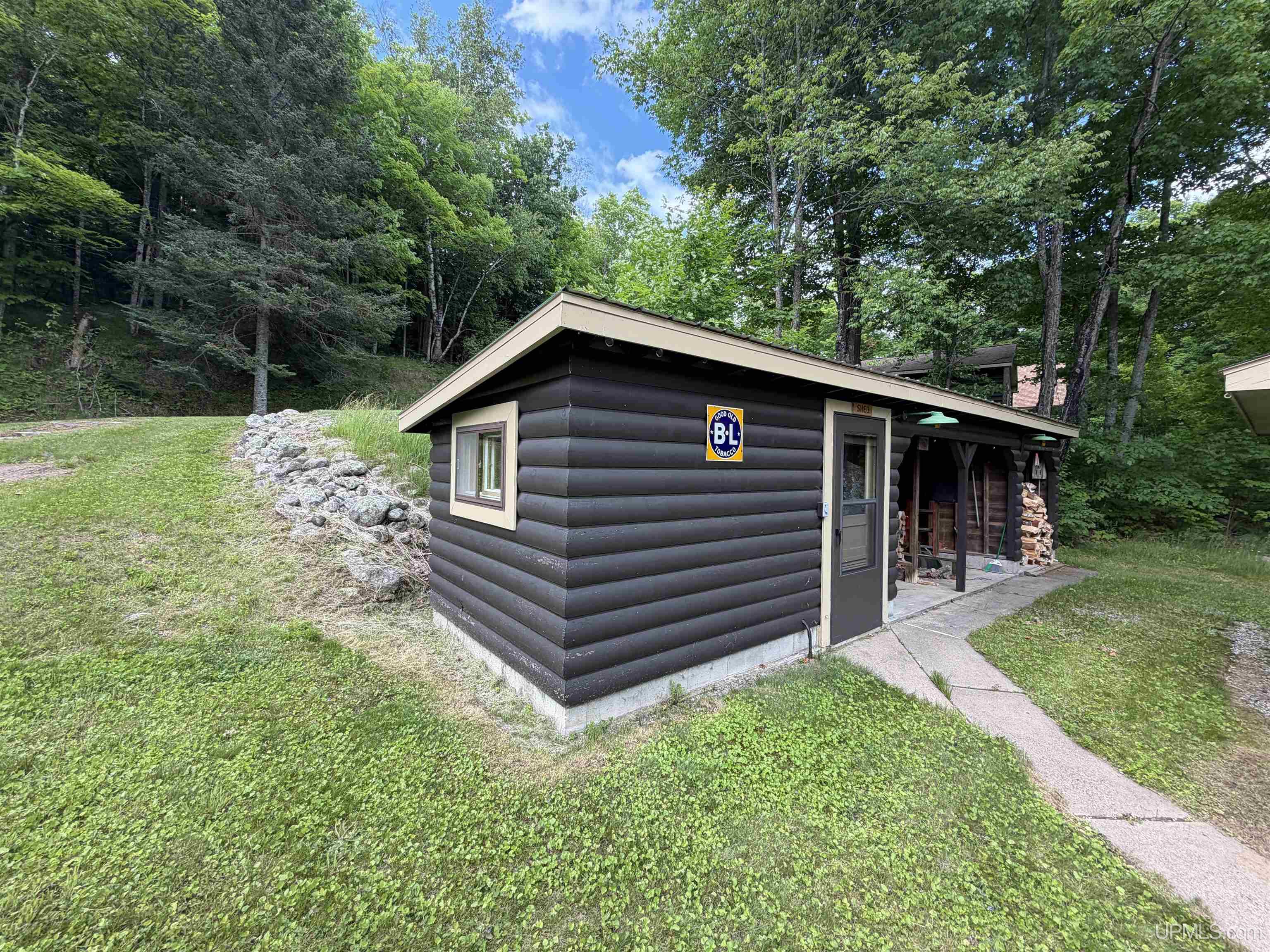 main property photo 67